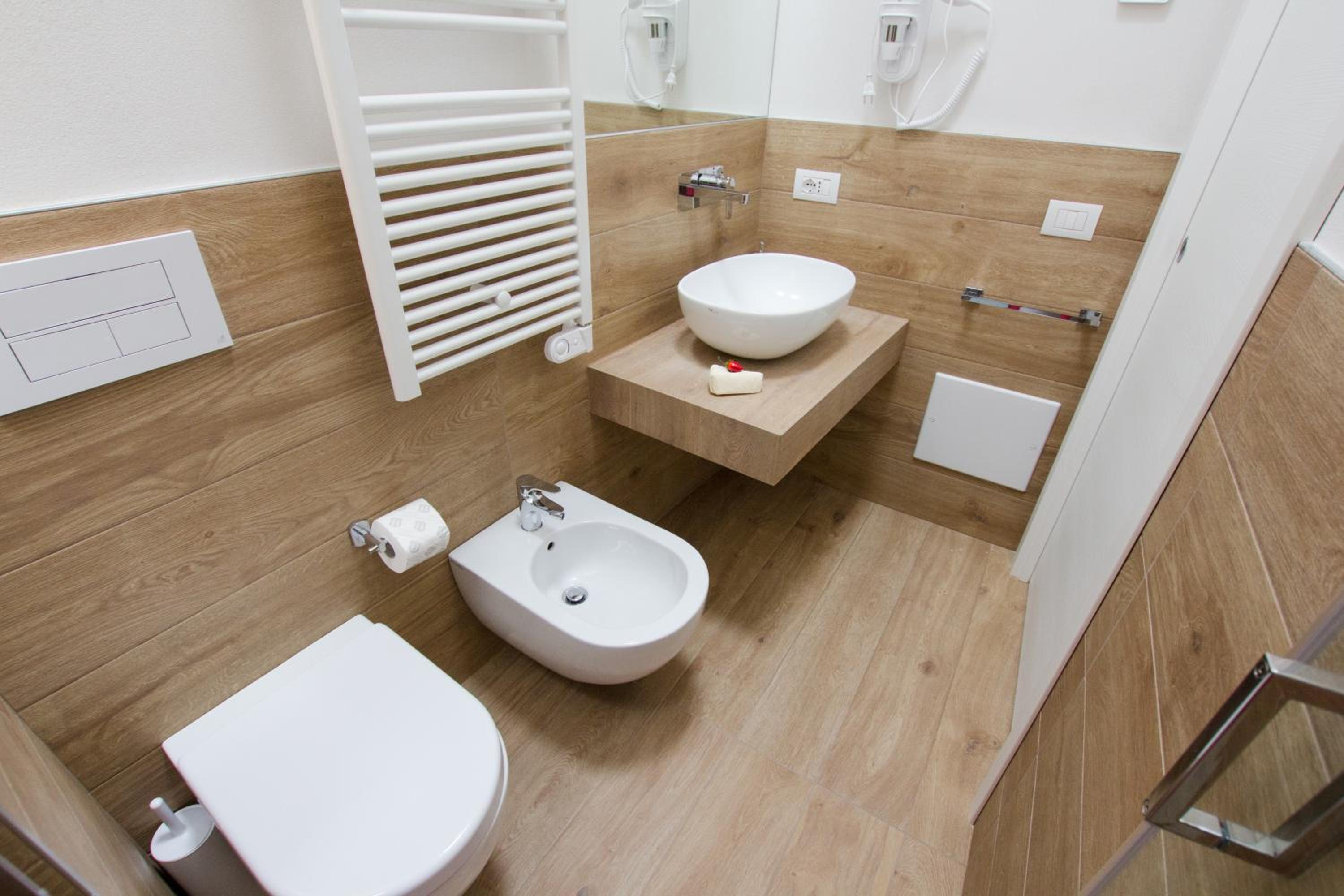 Deluxe Suite - Photo 4