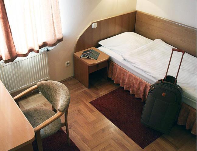 Single Room photo 1