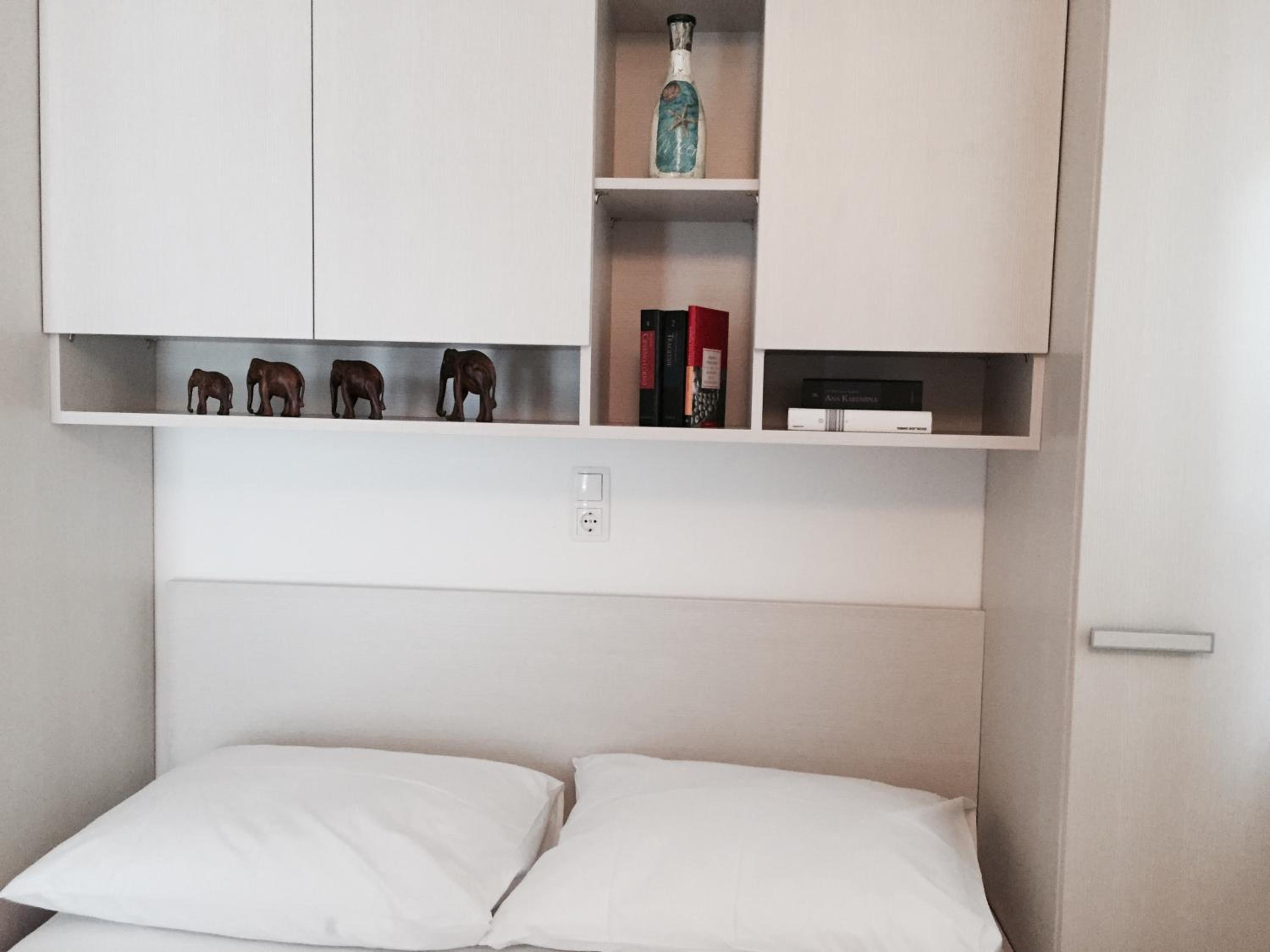 Apartment with Terrace - Photo 12
