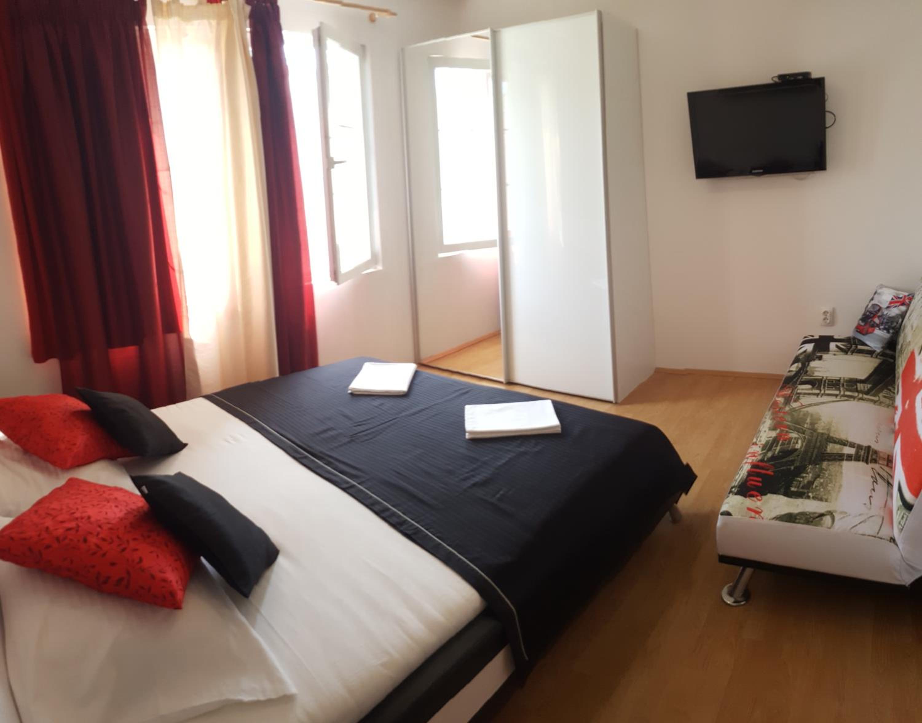 One-Bedroom Apartment with Terrace