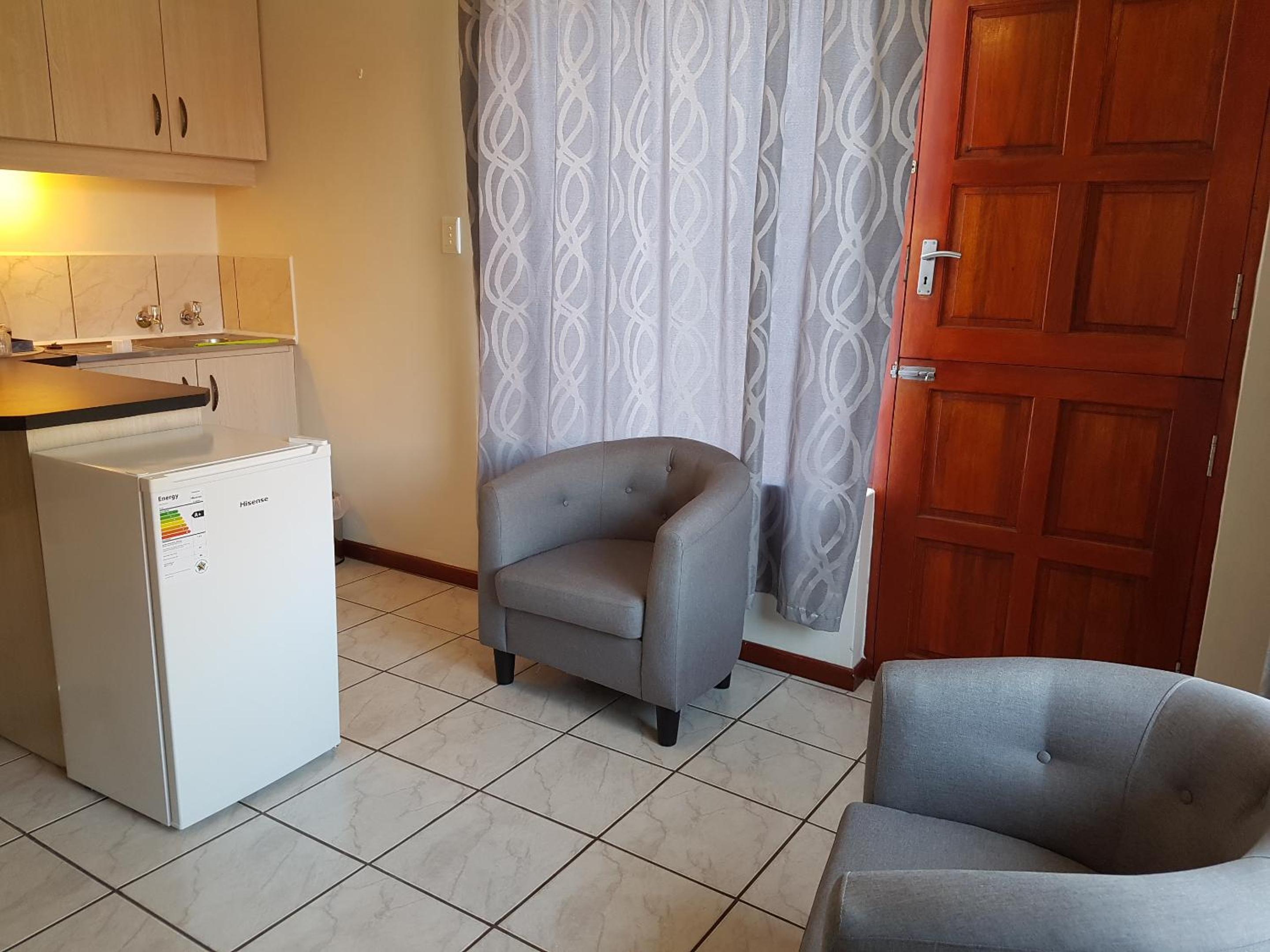 Apartment with Garden View - Photo 22