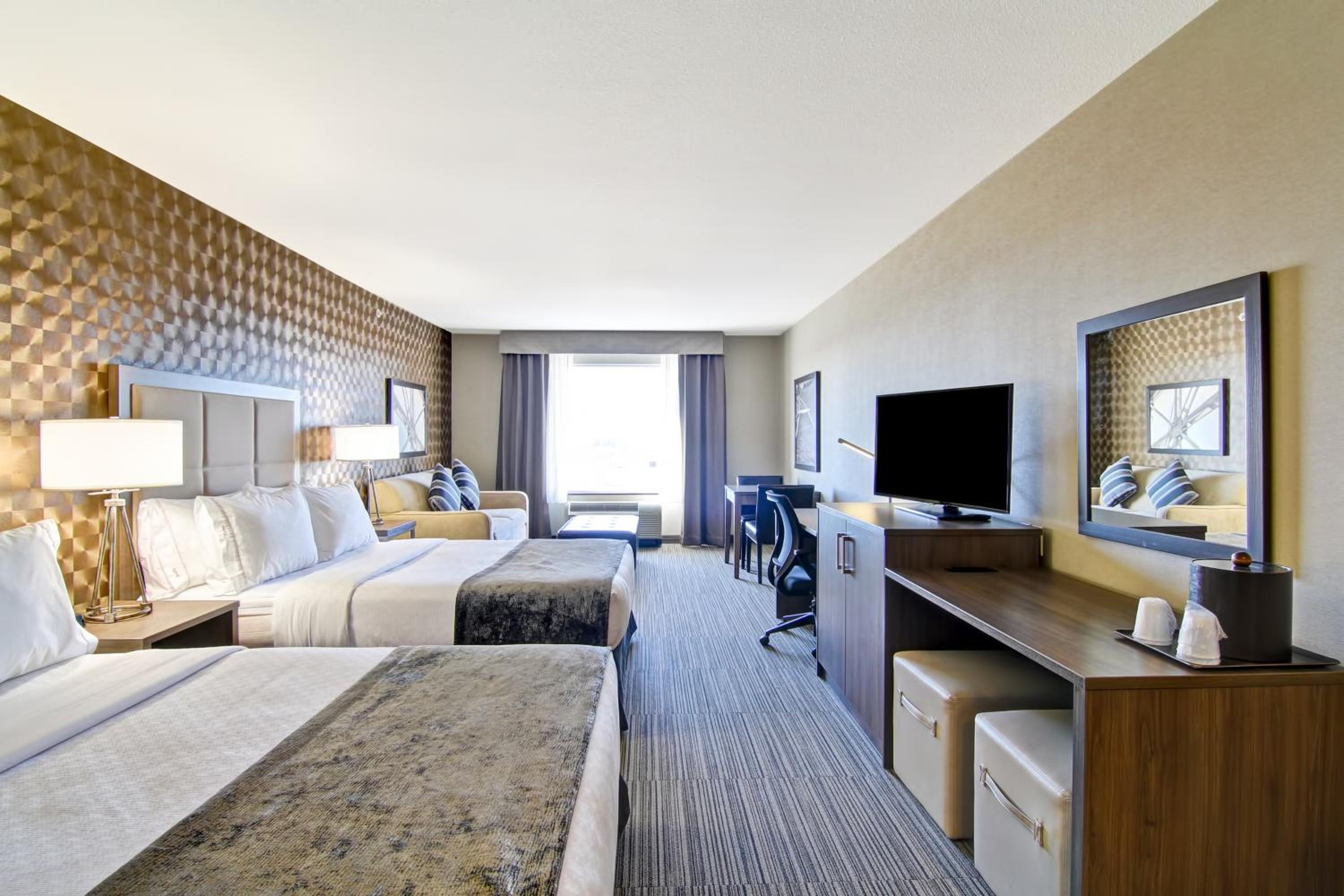 Standard Queen Room with Two Queen Beds