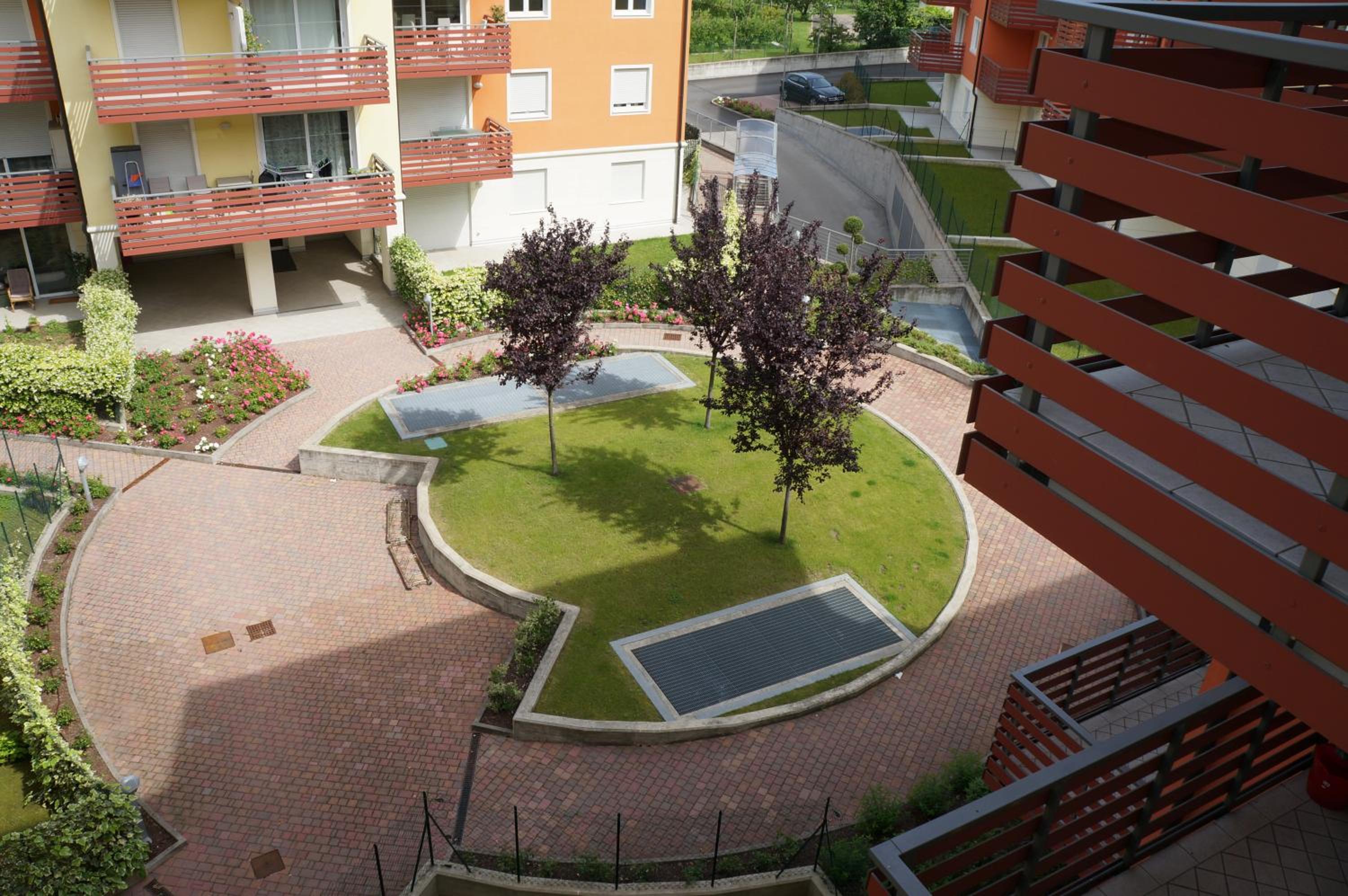 Apartment with Garden View - Photo 34