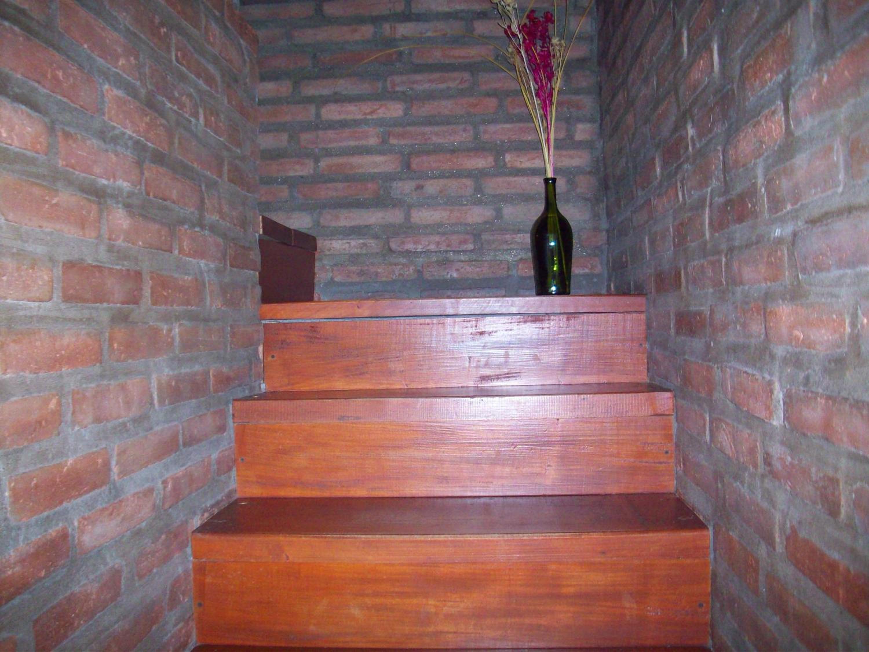 Apartment - Split Level photo 2