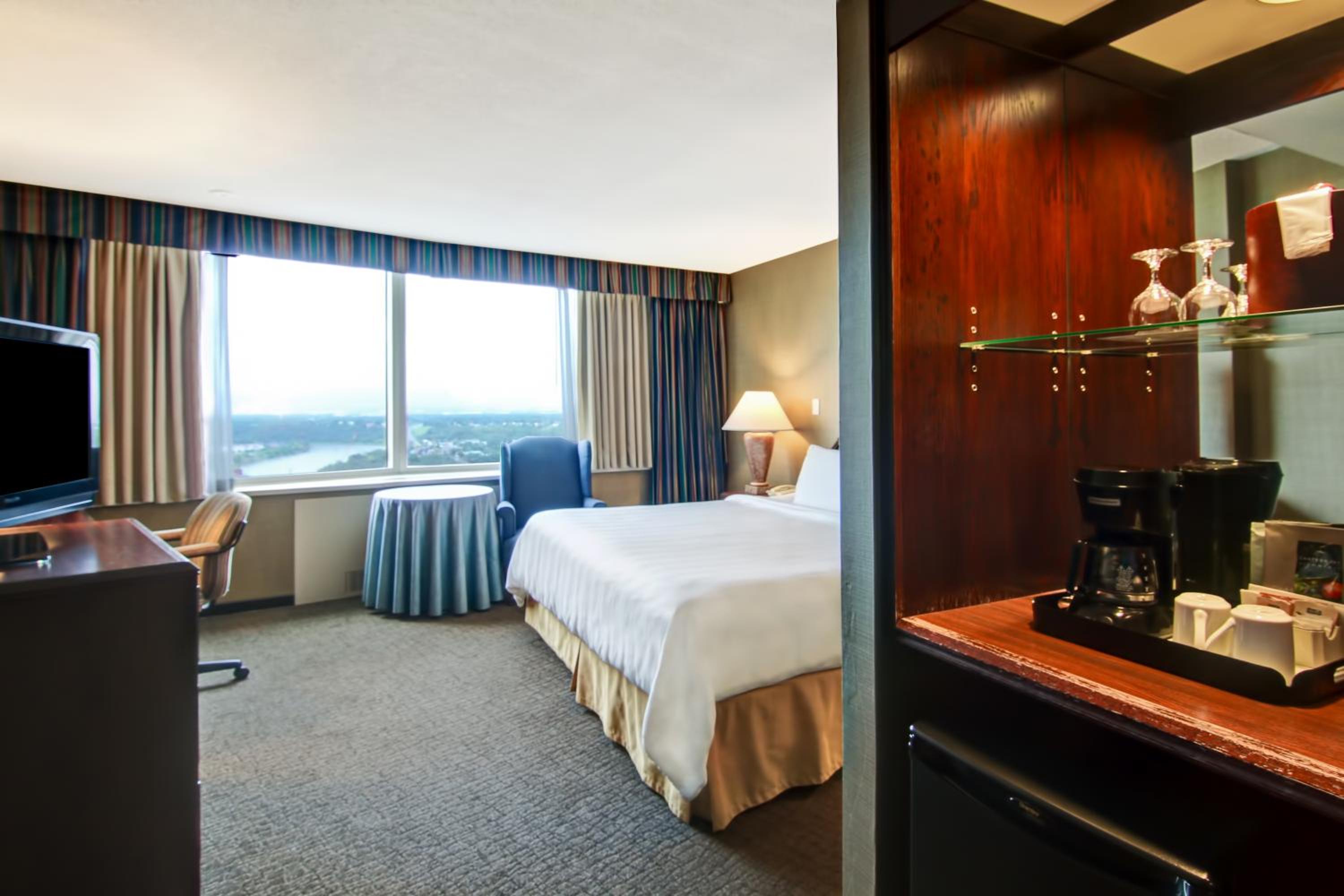 King Room with River View - Photo 1