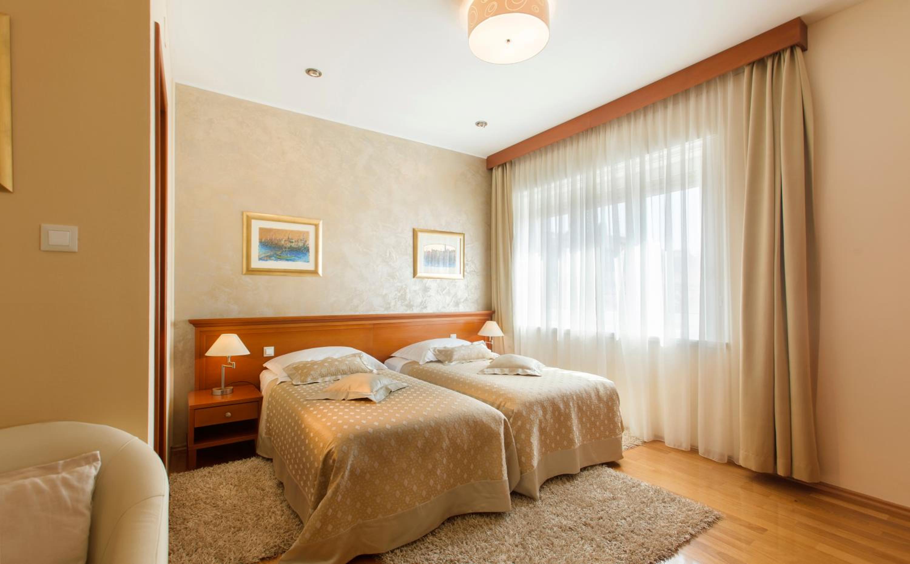 Superior Double or Twin Room photo 3