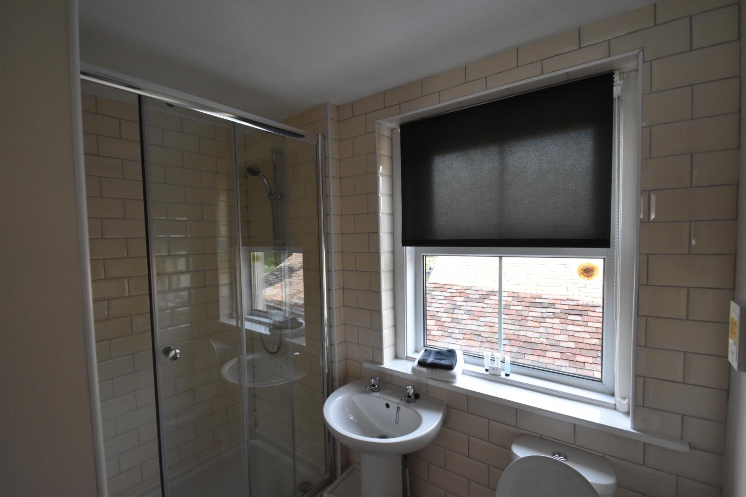Double Room with Private Bathroom photo 3