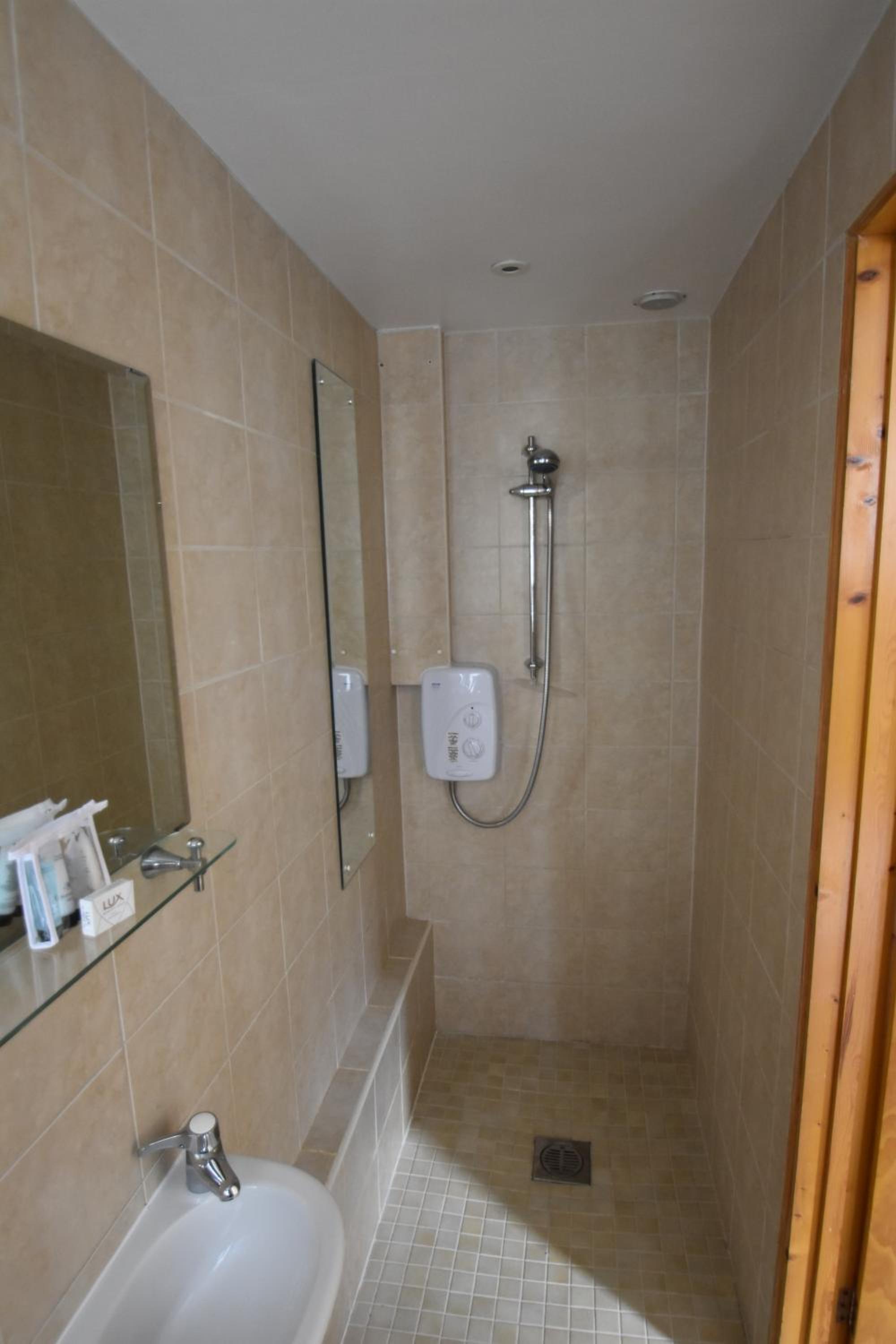 Twin Room - Ground Floor photo 2