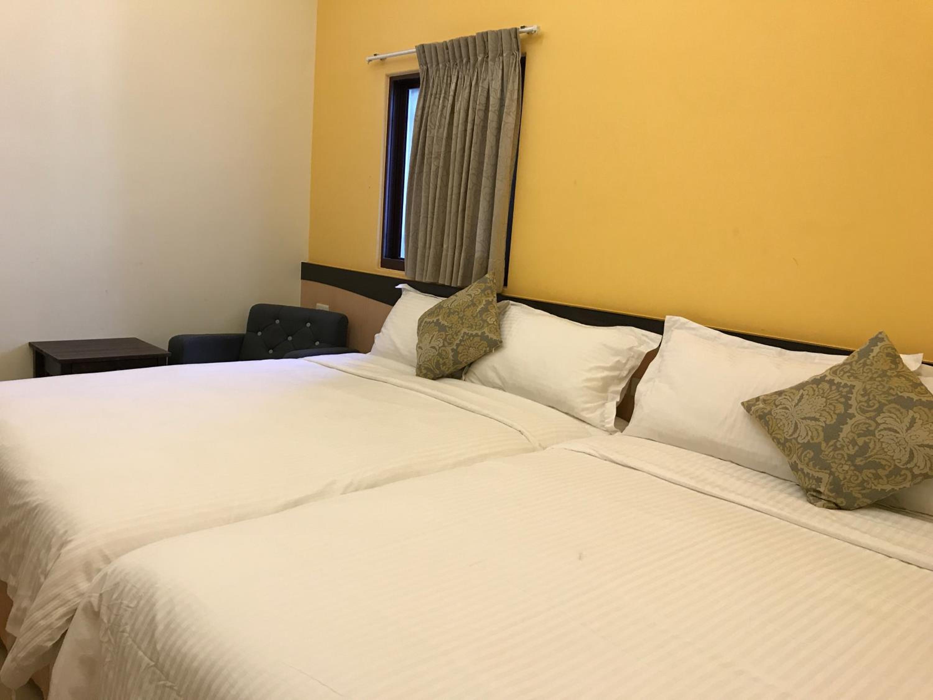 Quadruple Room - Photo 1
