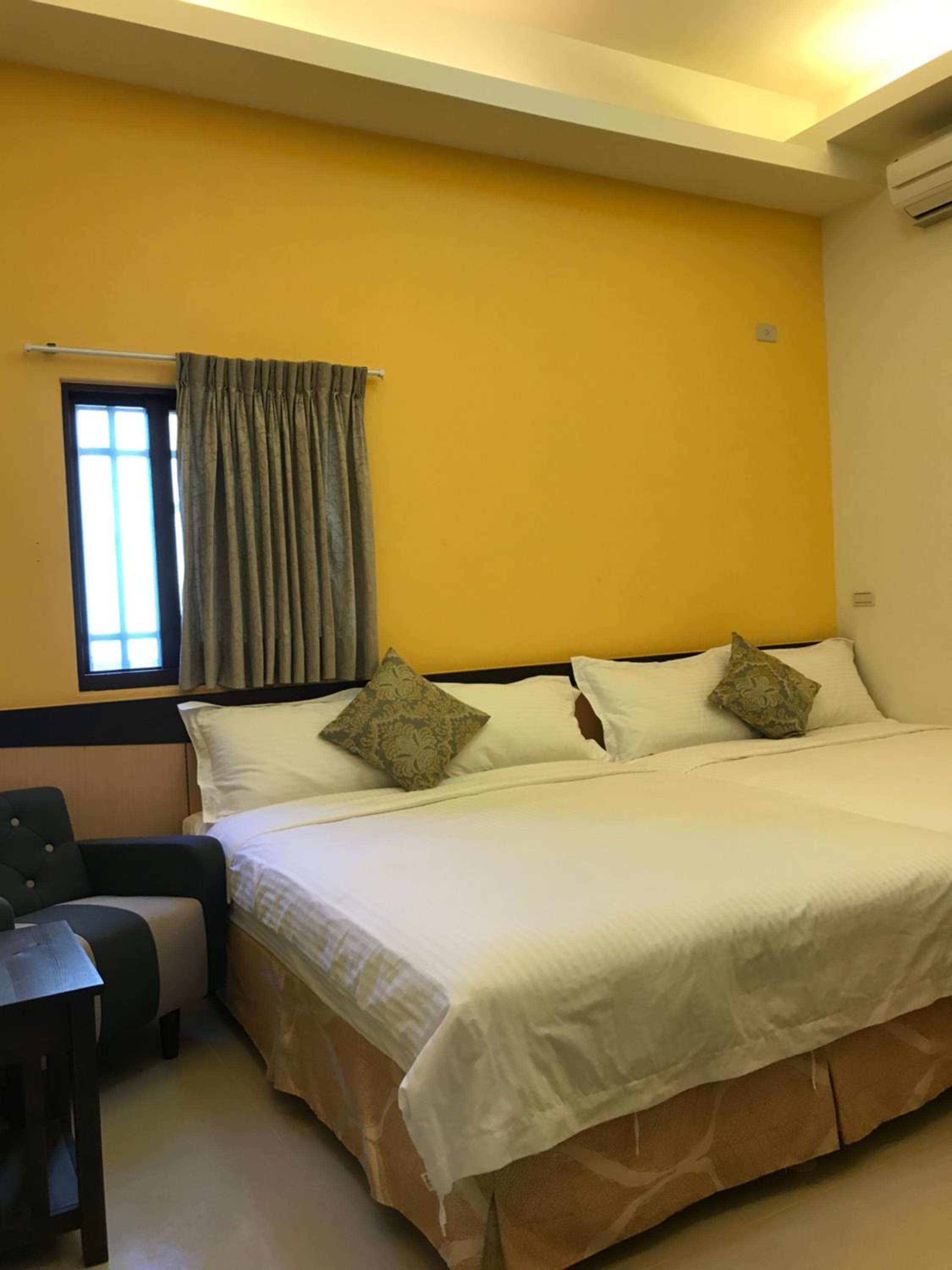 Quadruple Room - Photo 3