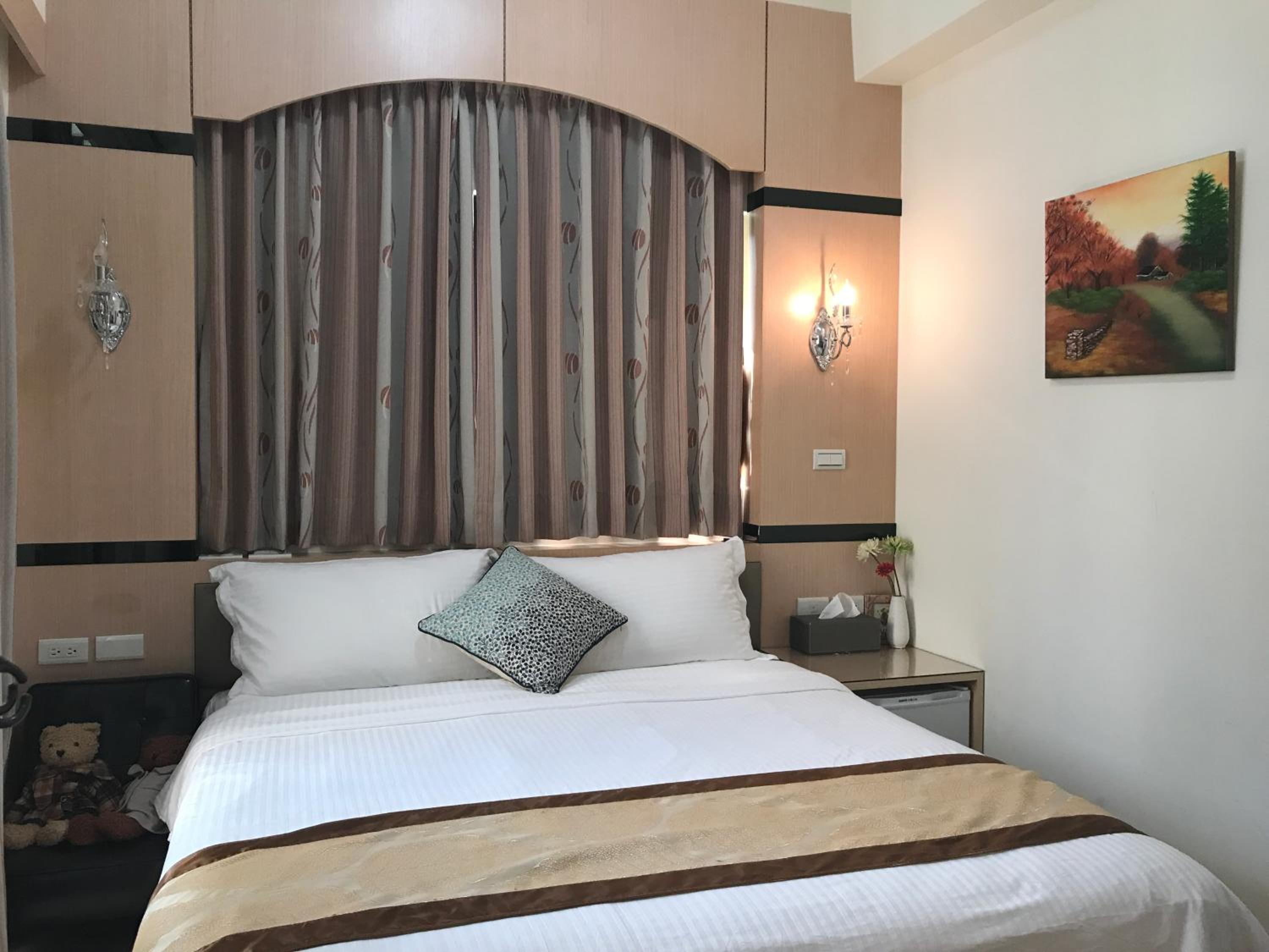 Large Double Room photo 3