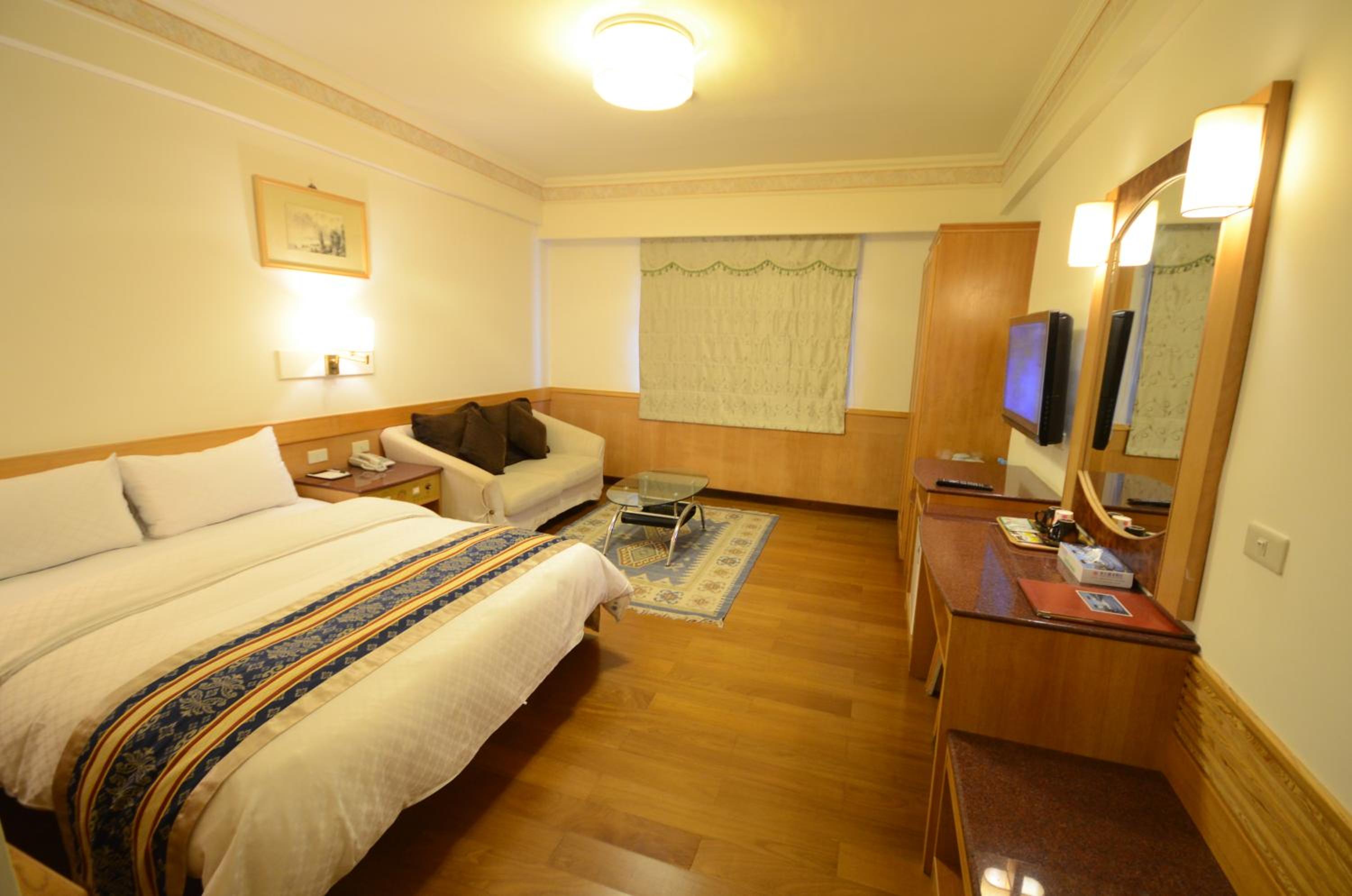 Standard Double Room - Photo 3