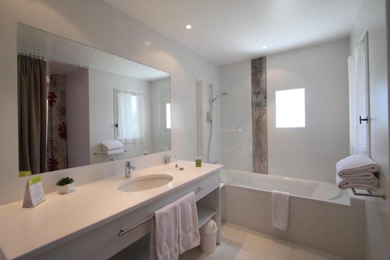 Classic Double or Twin Room - Photo 6