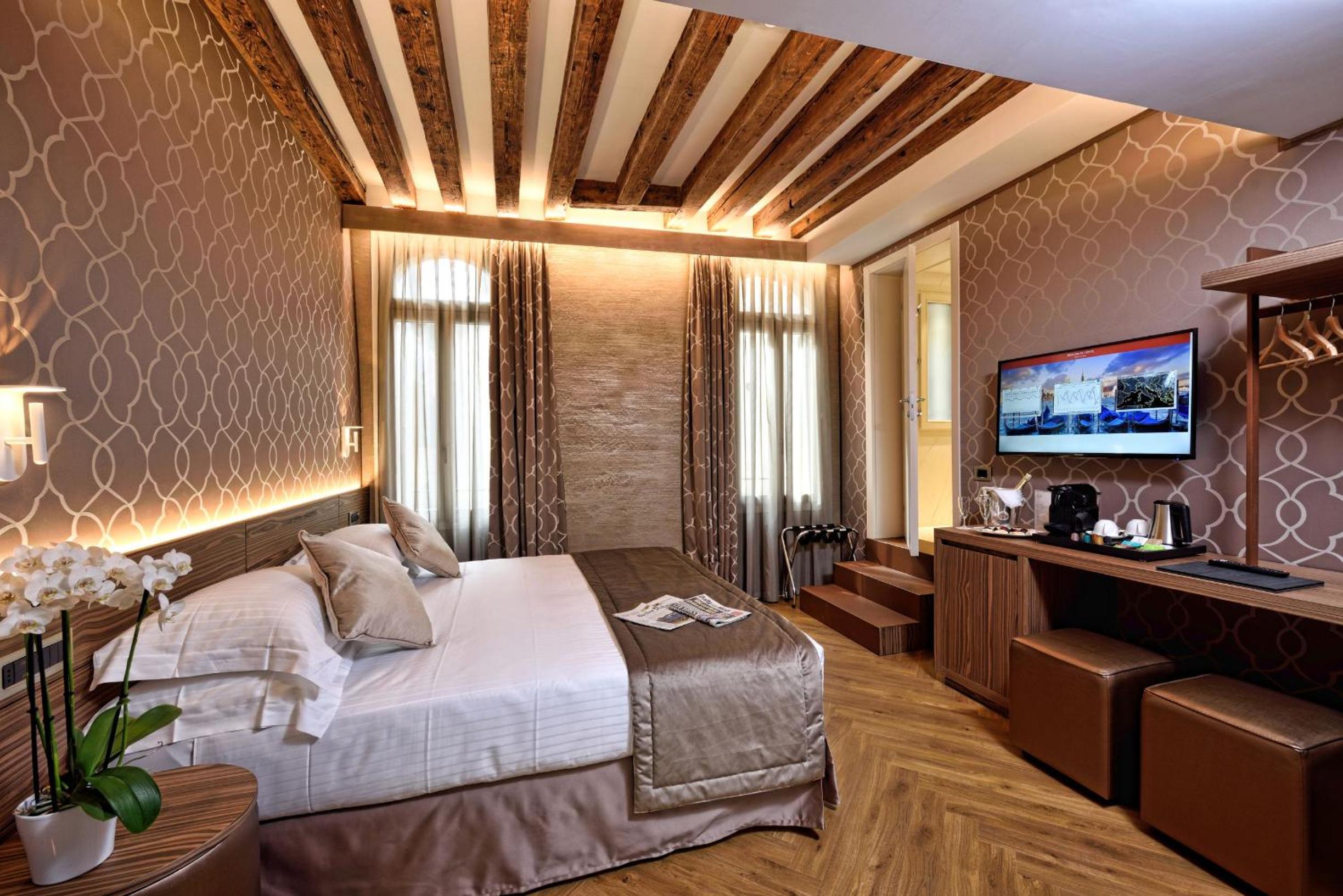 Superior Double Room - Photo 6