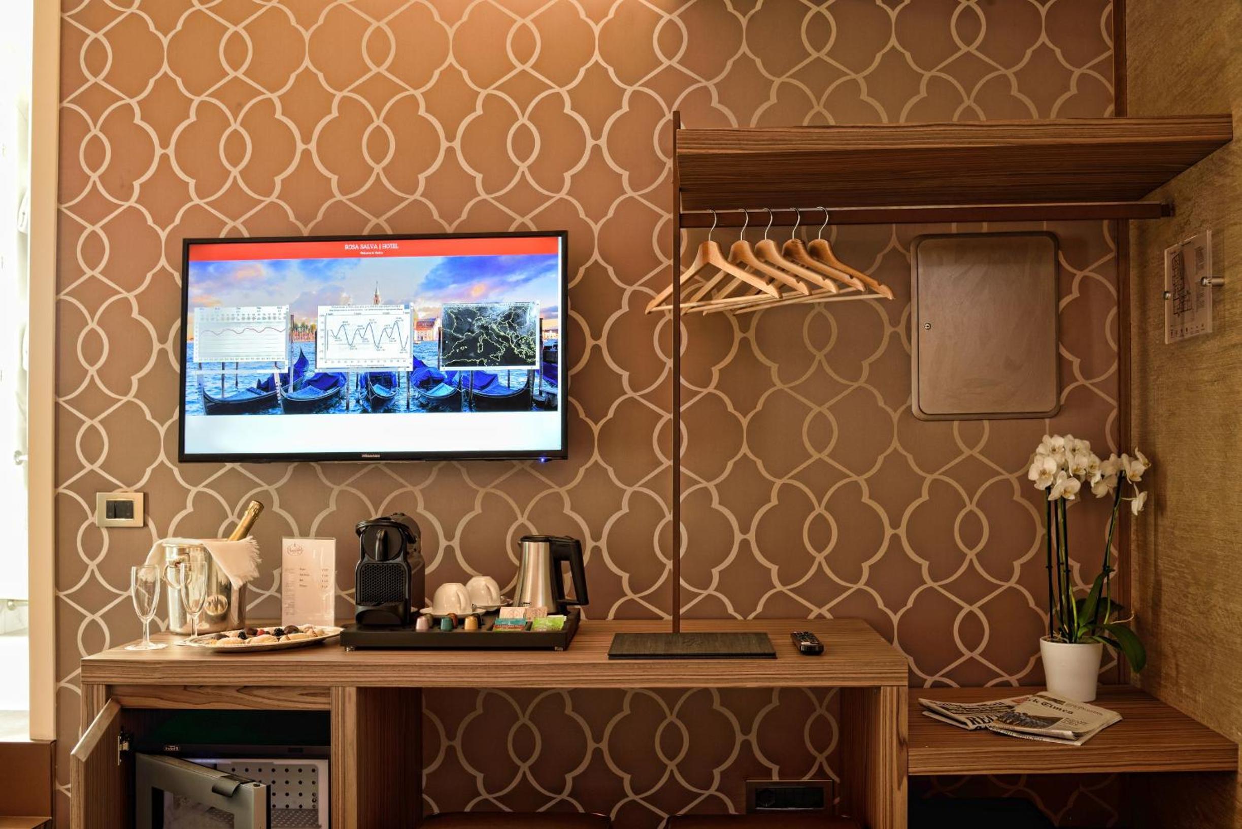 Superior Double Room - Photo 2
