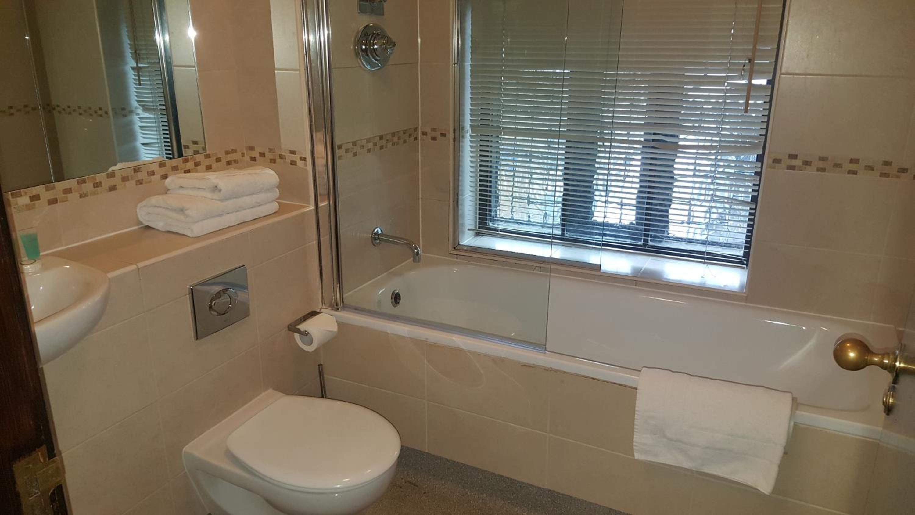 Standard Single Room - Non-Smoking photo 2