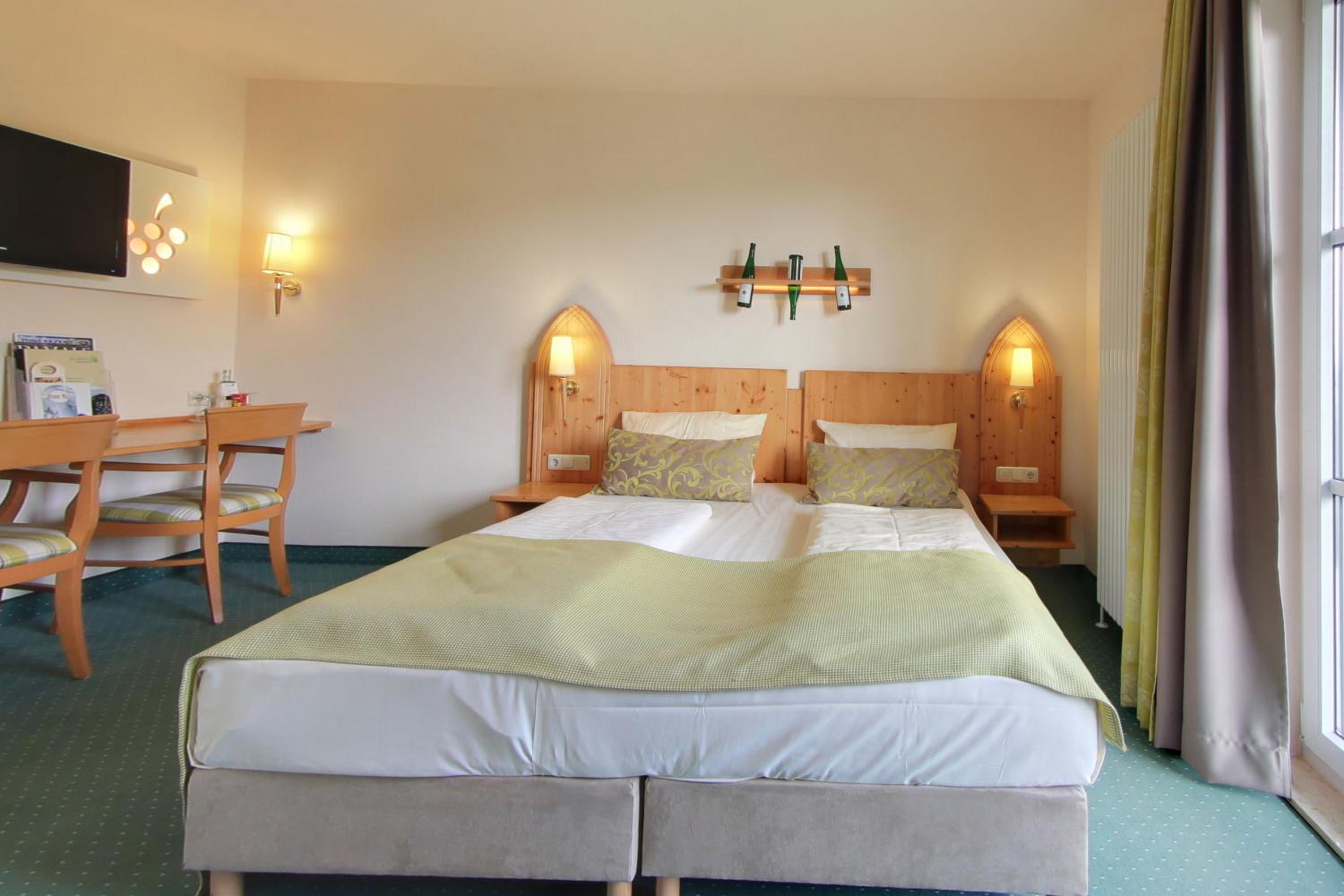 Deluxe Single Room with Balcony photo 1