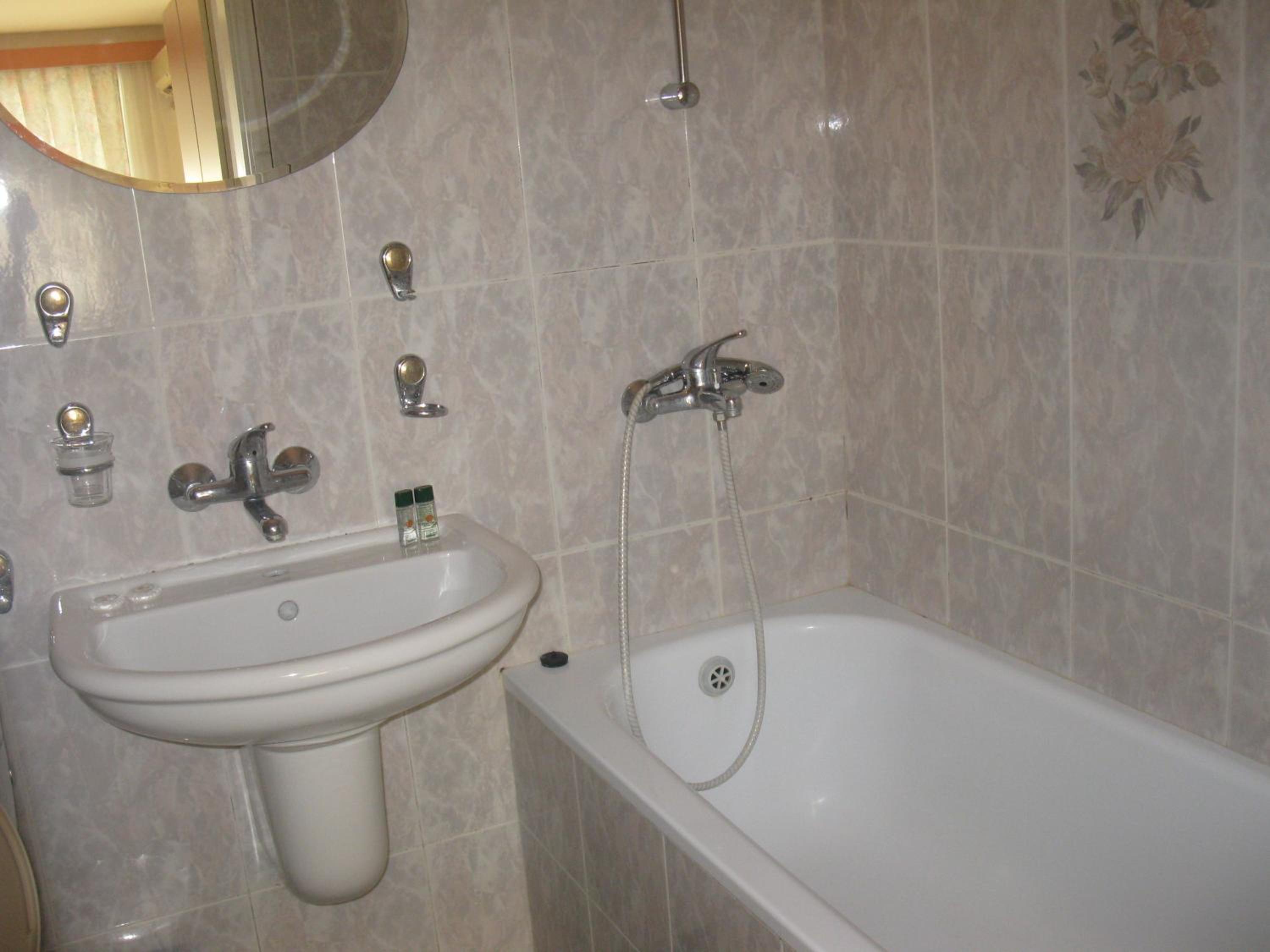 Economy Double or Twin Room - Photo 2