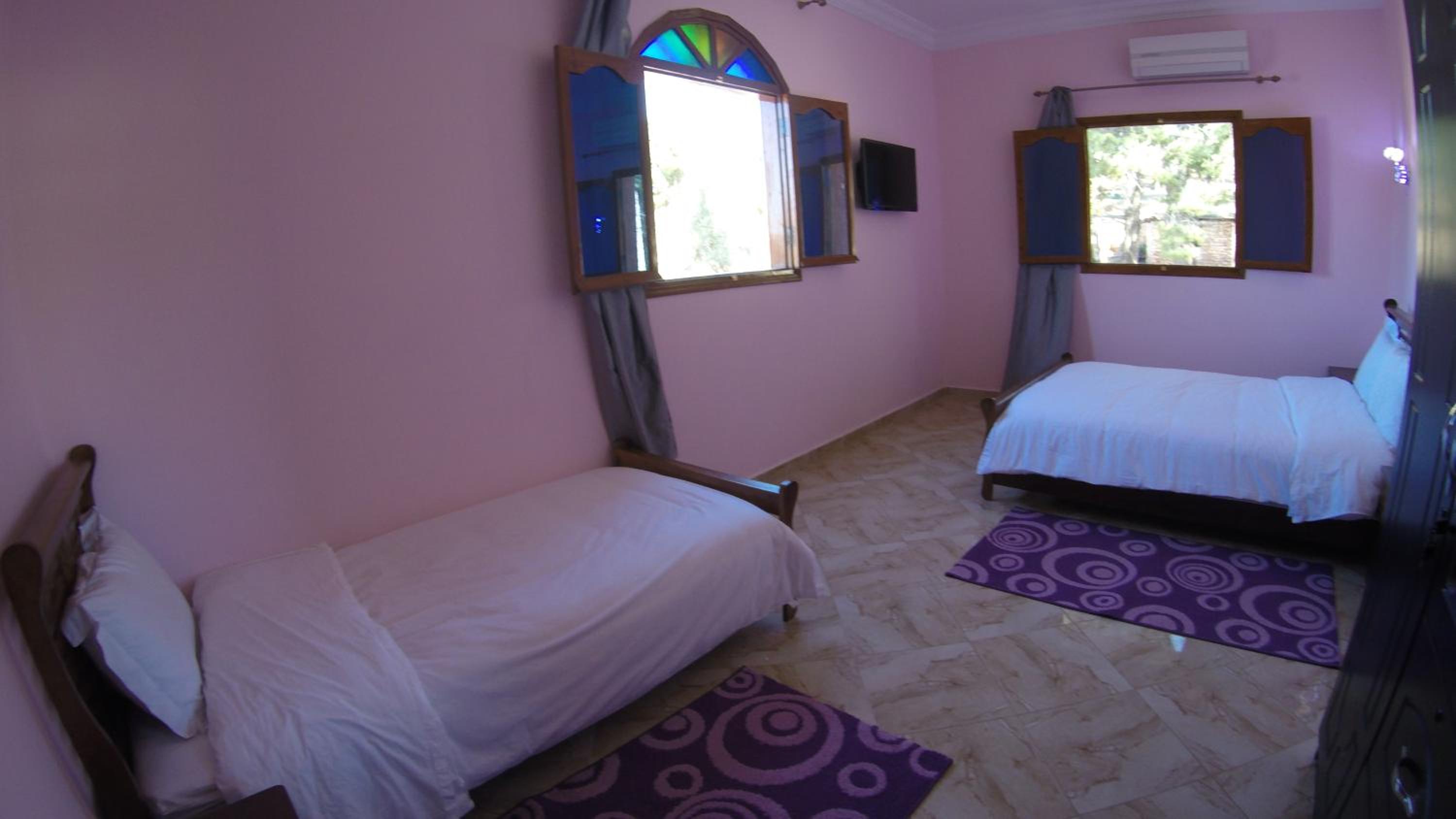 Deluxe Triple Room photo 2