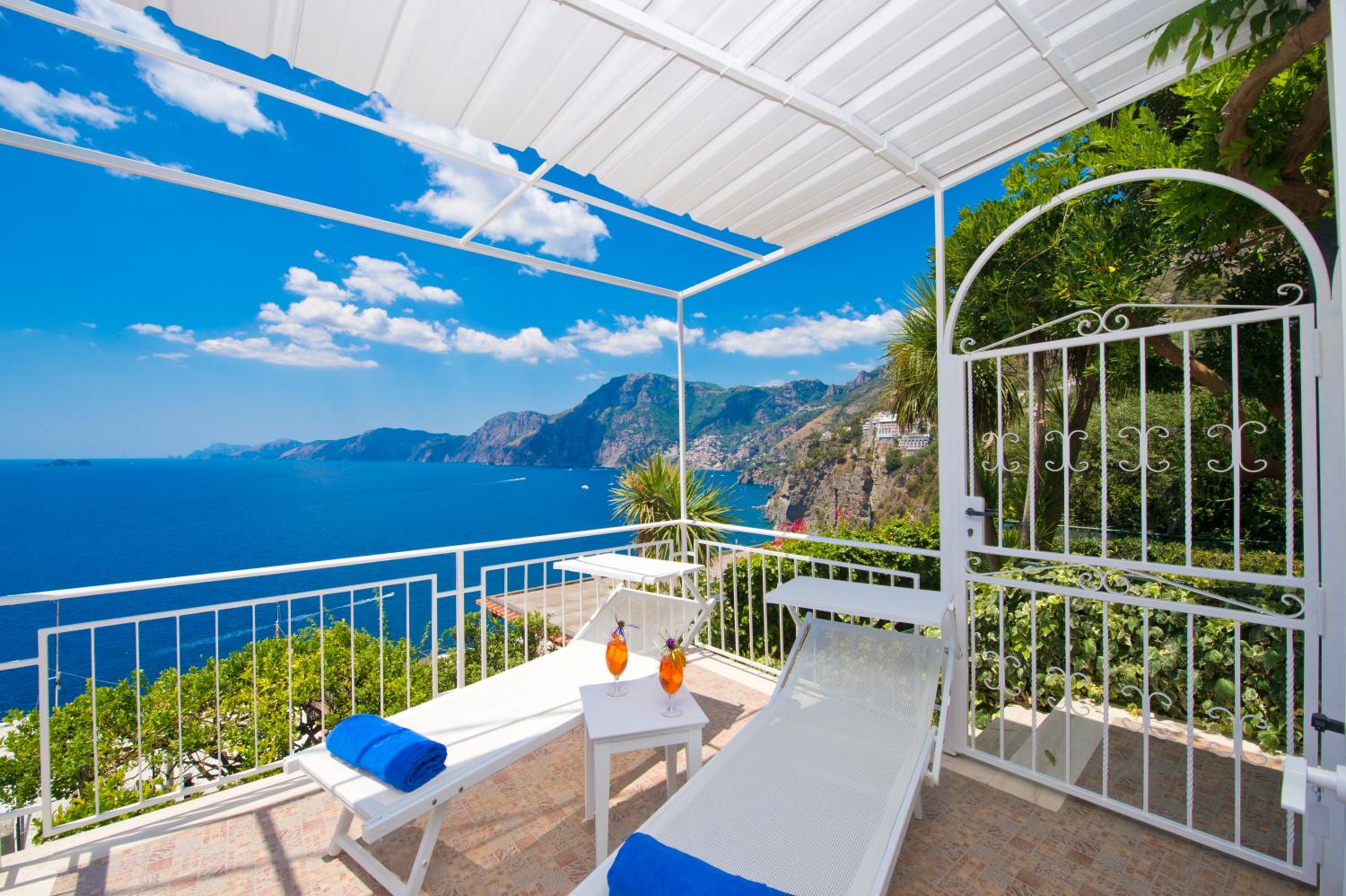 Double Room with Sea View - Photo 5