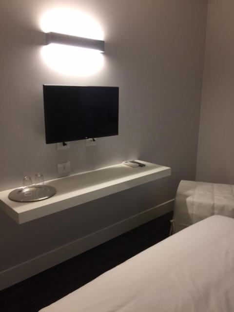 Double Room - Photo 15