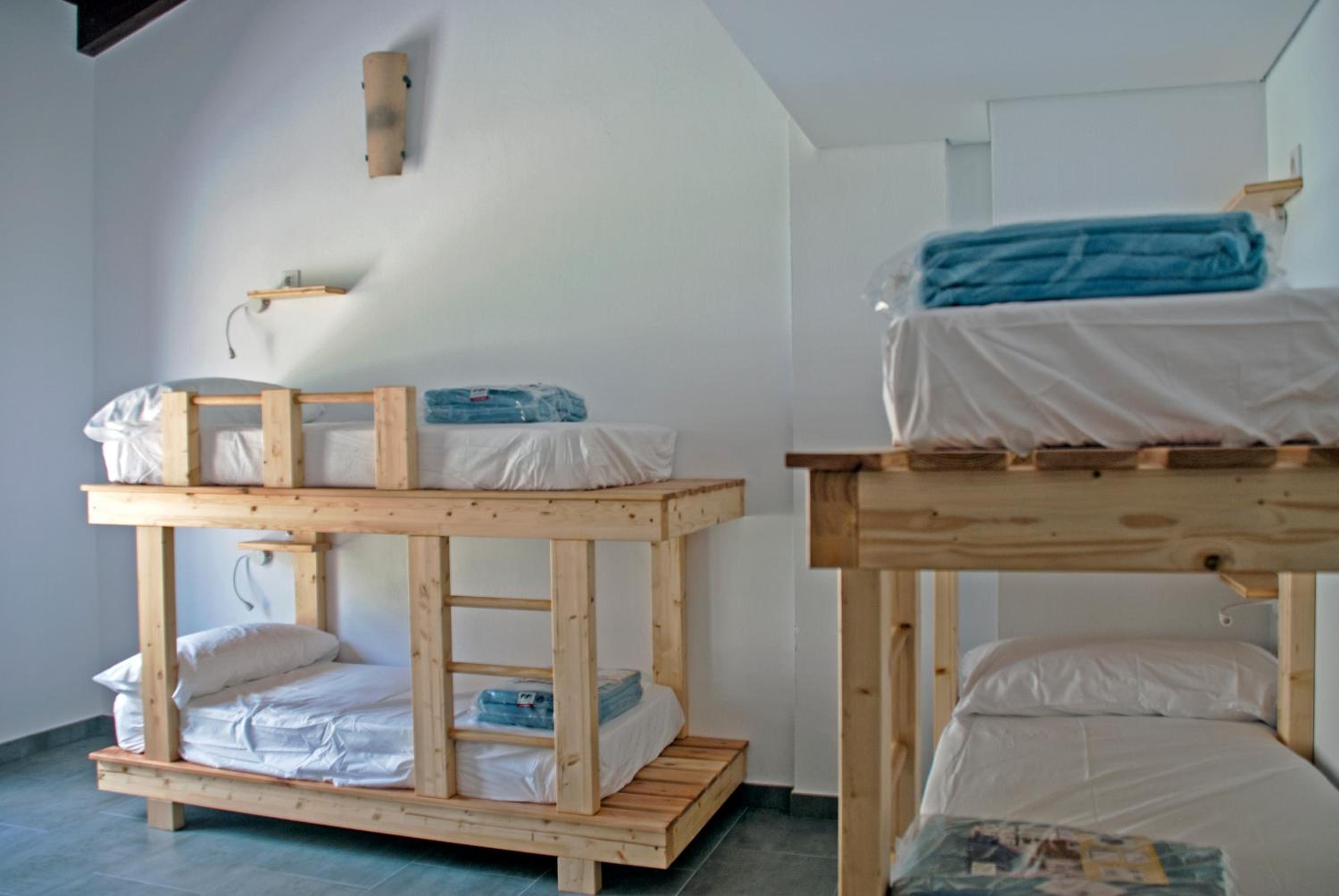 Bunk Bed in Mixed Dormitory Room