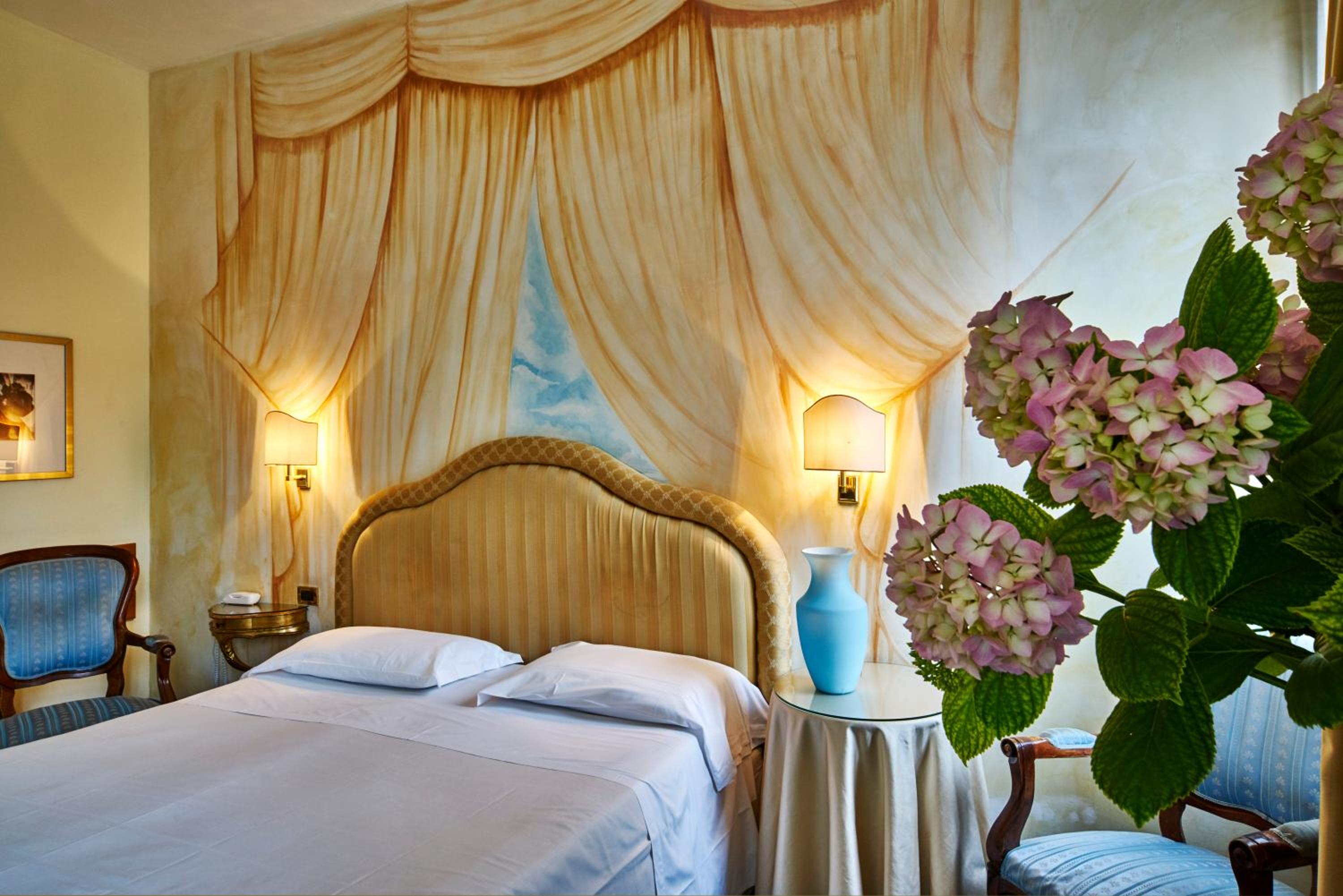 Superior Room with canal view photo 1