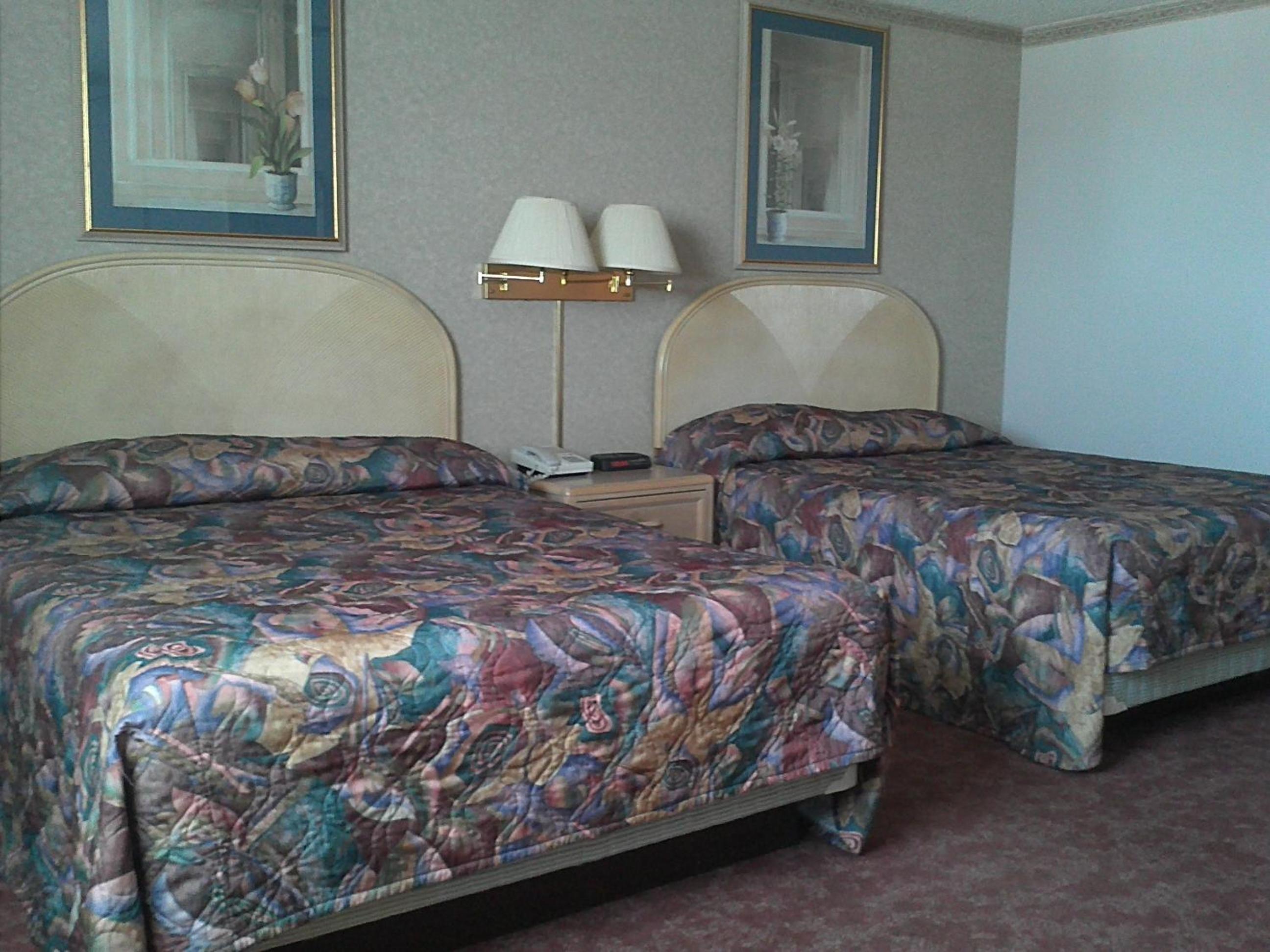 Double Room with Two Double Beds - Non-Smoking - Photo 1