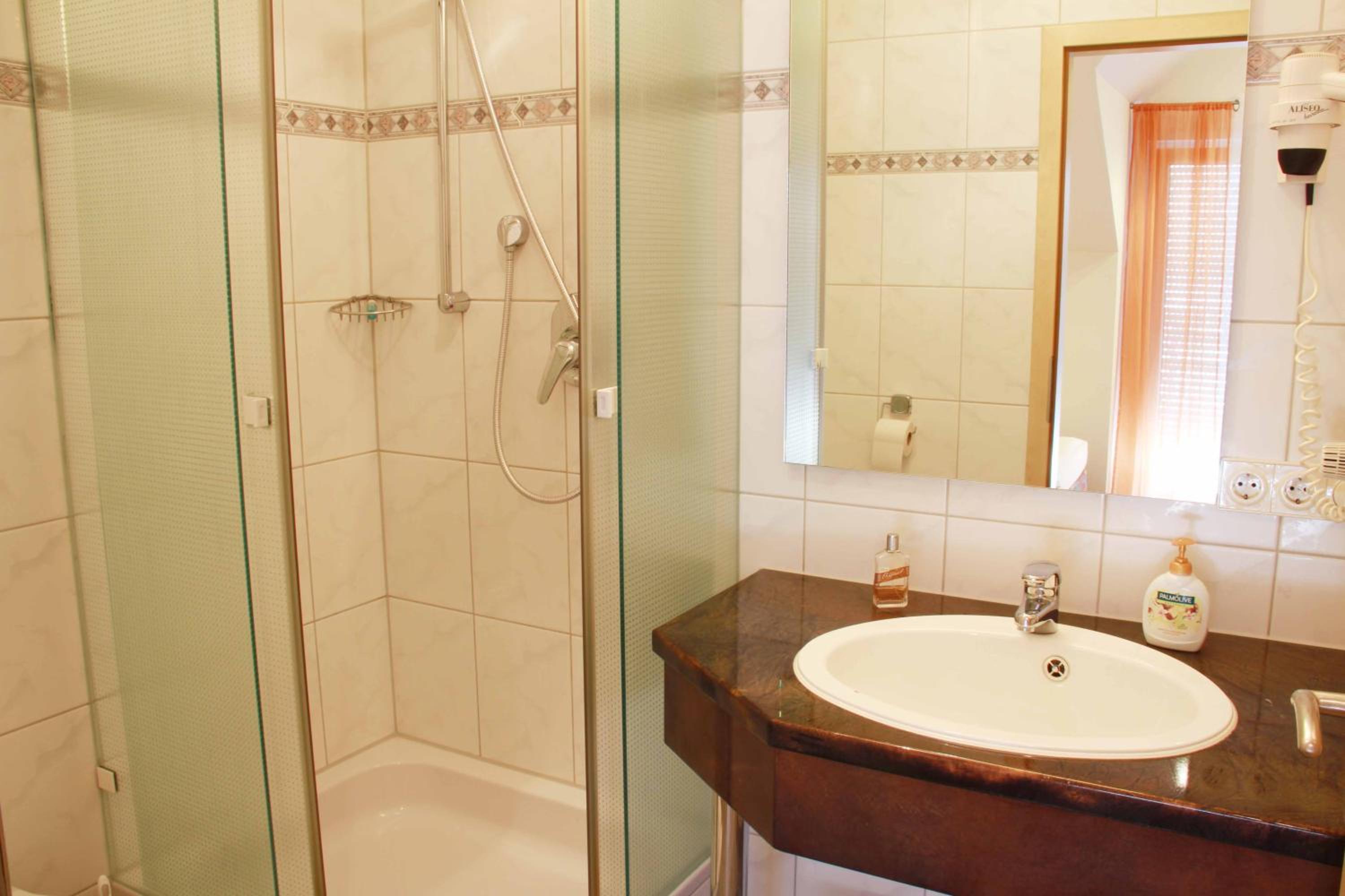 Comfort Quadruple Room - Photo 3