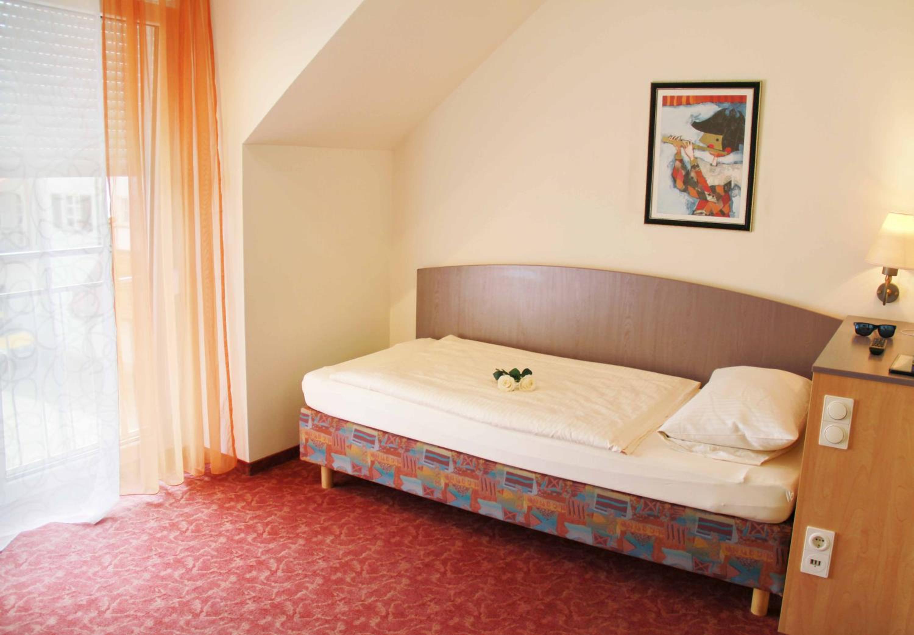 Comfort Single Room