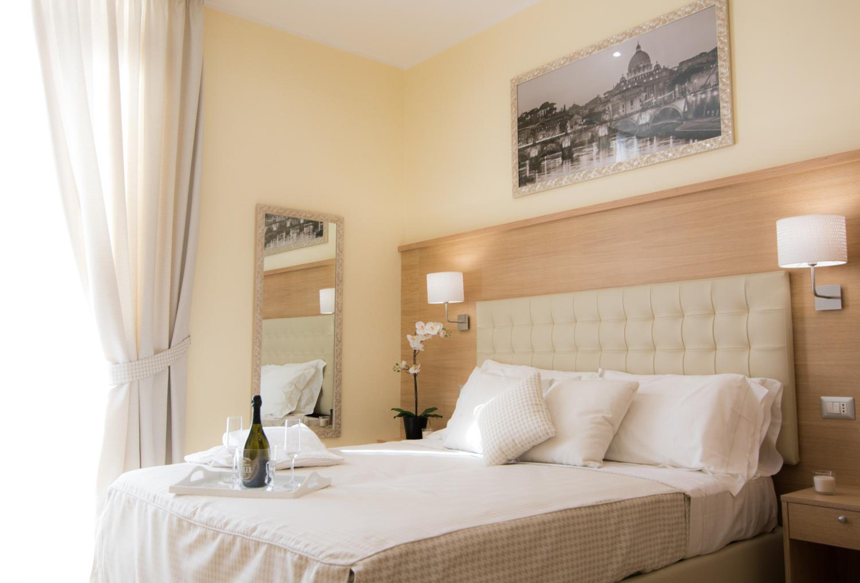 Suite with City View photo 1