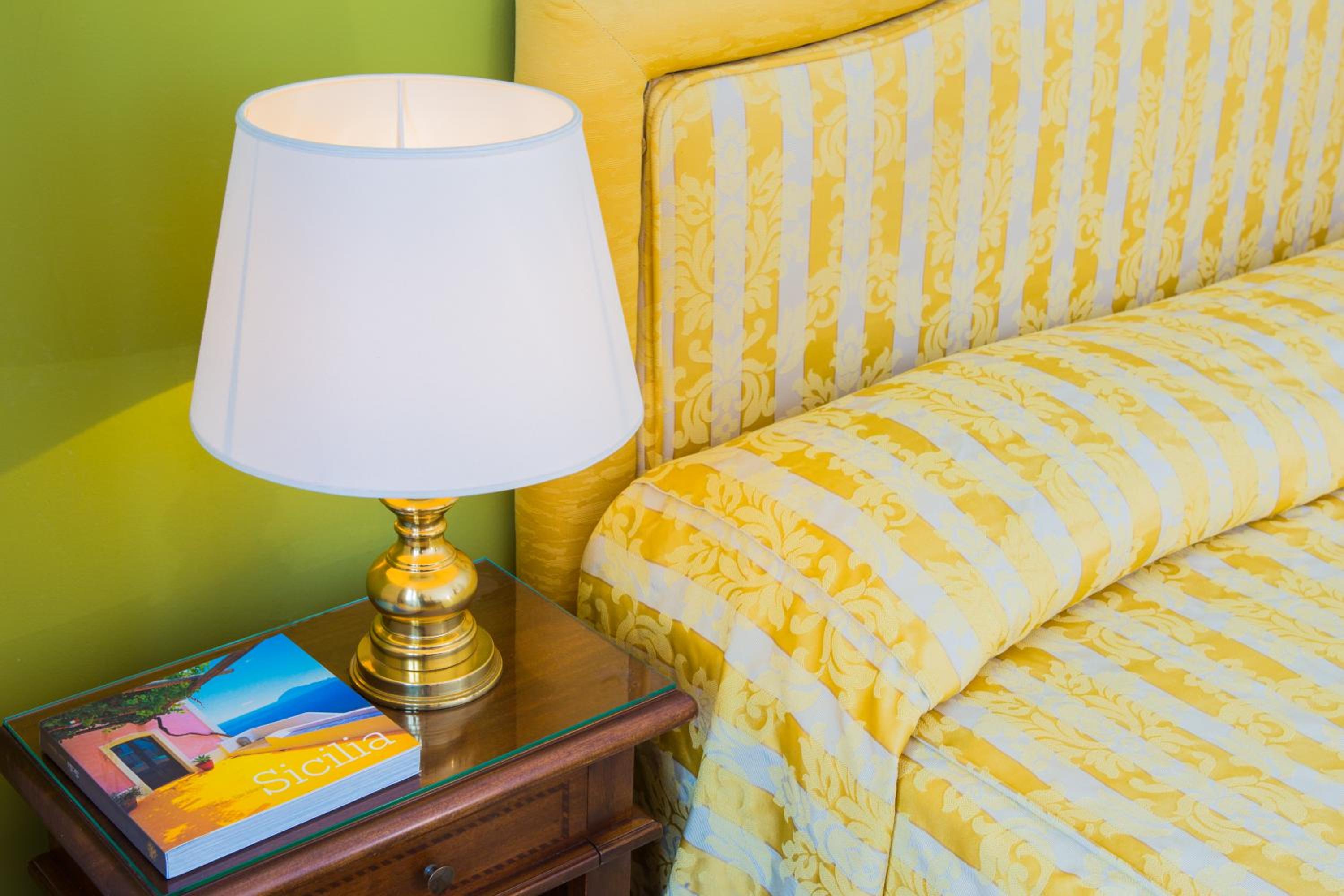 Classic Double or Twin Room - Photo 4