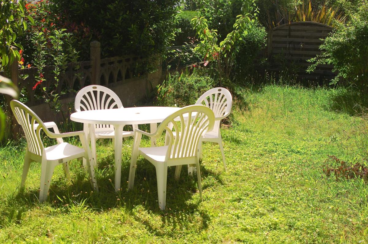 Apartment with Garden View photo 2