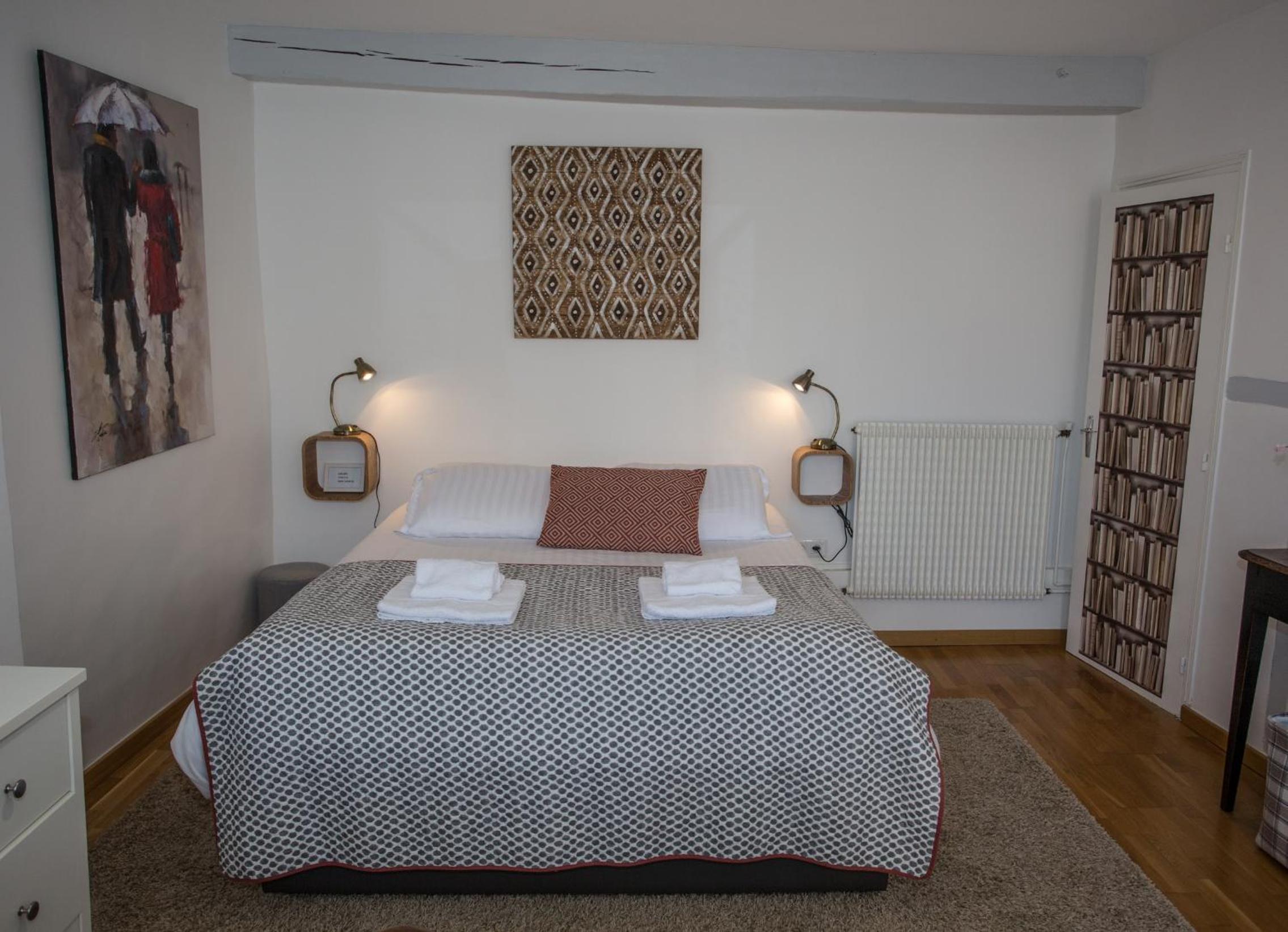 Two-Bedroom Apartment photo 3