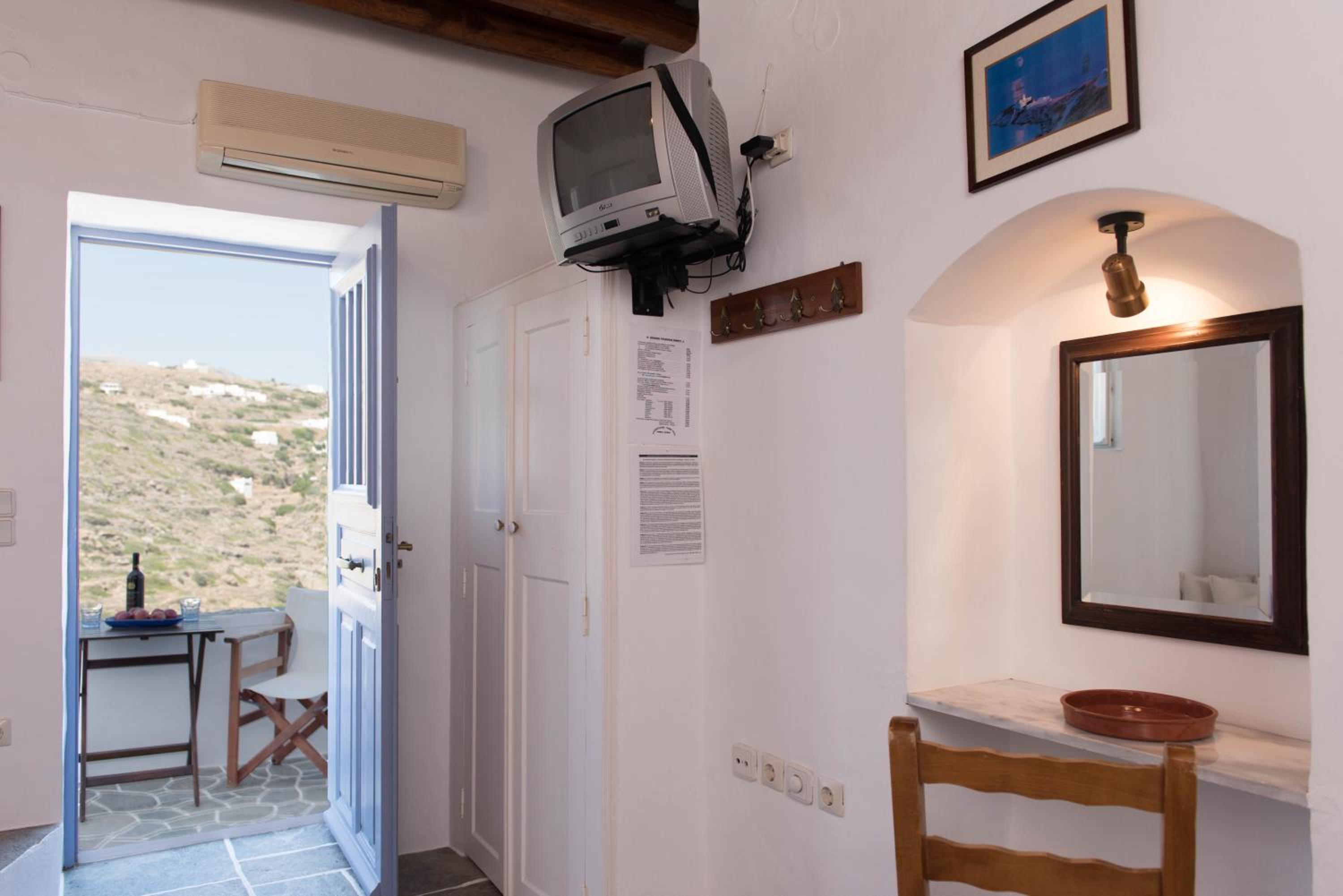 Studio with Sea View photo 3