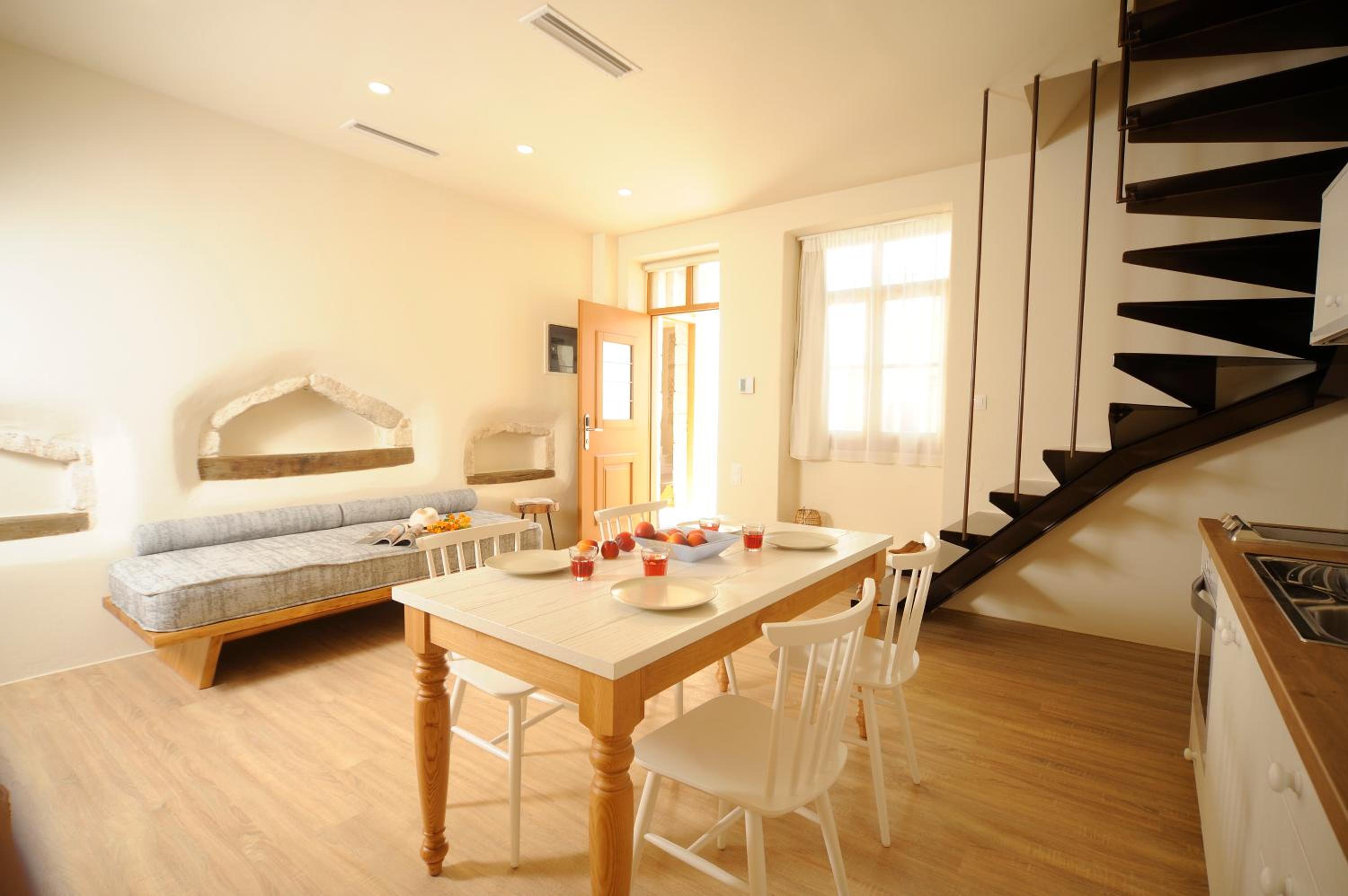 Maisonette photo 3