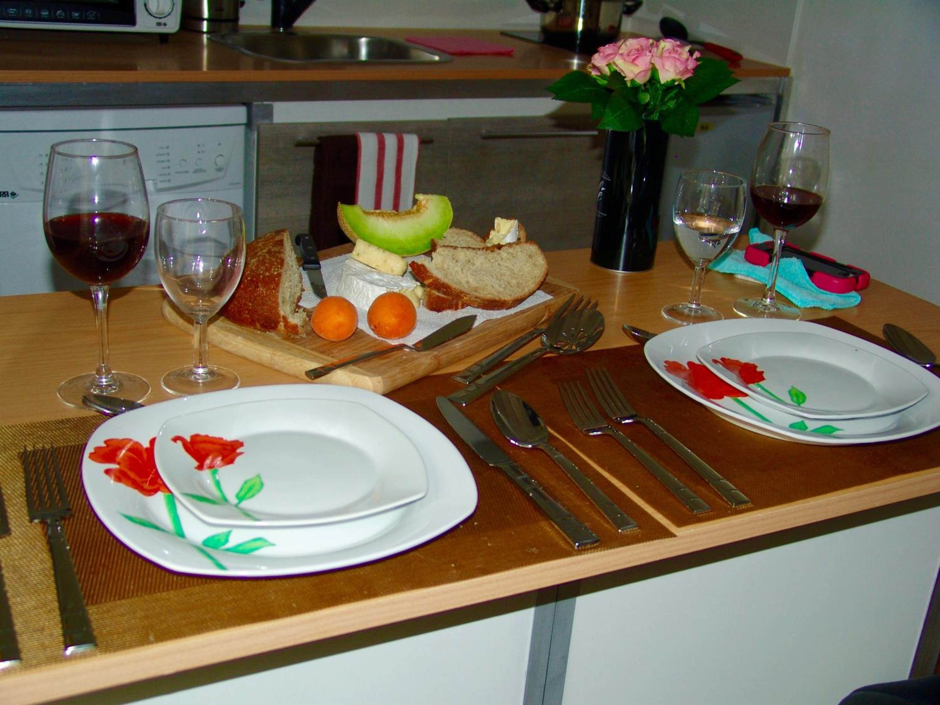 Studio Apartment - Photo 10