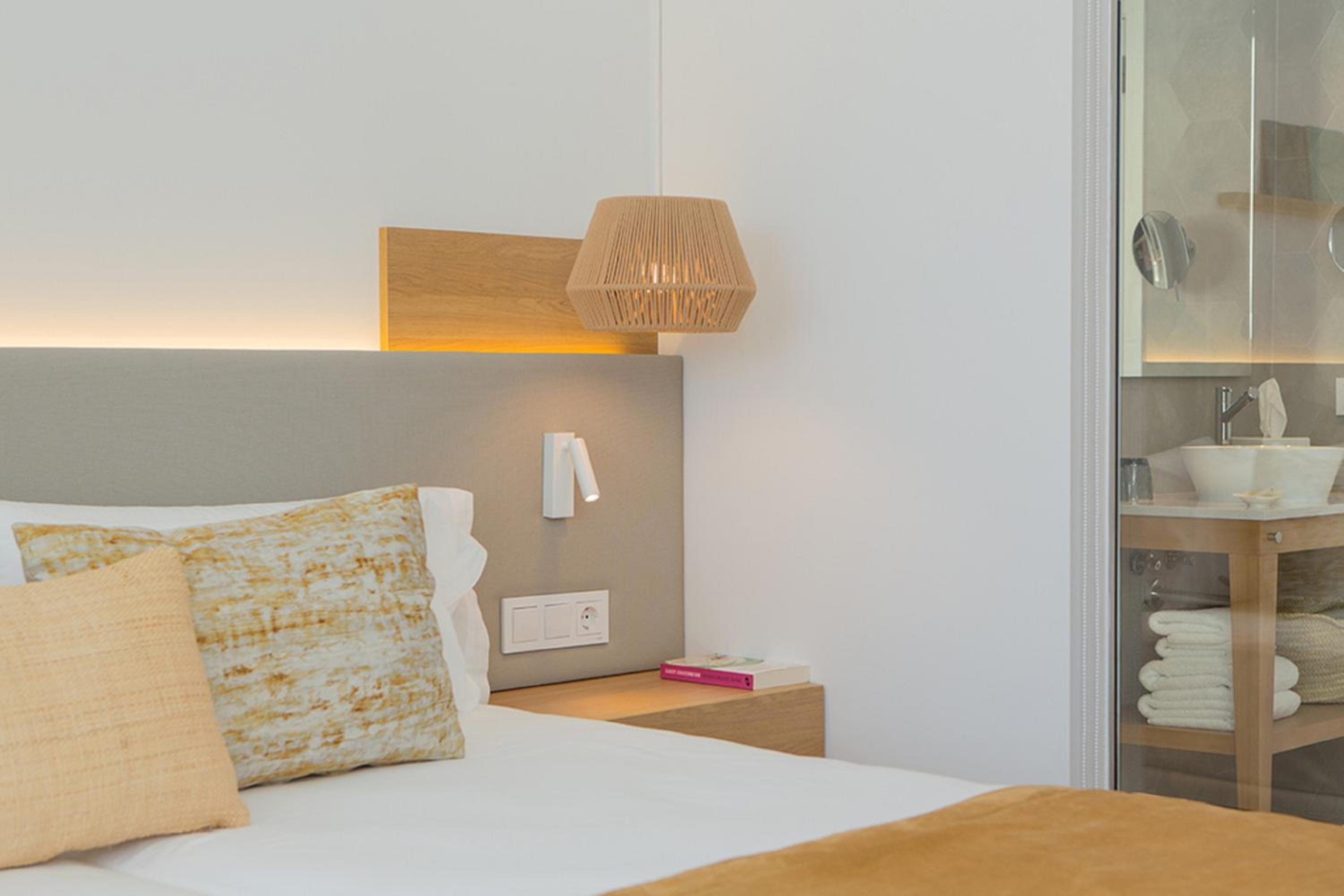 Superior Double Room - Photo 10
