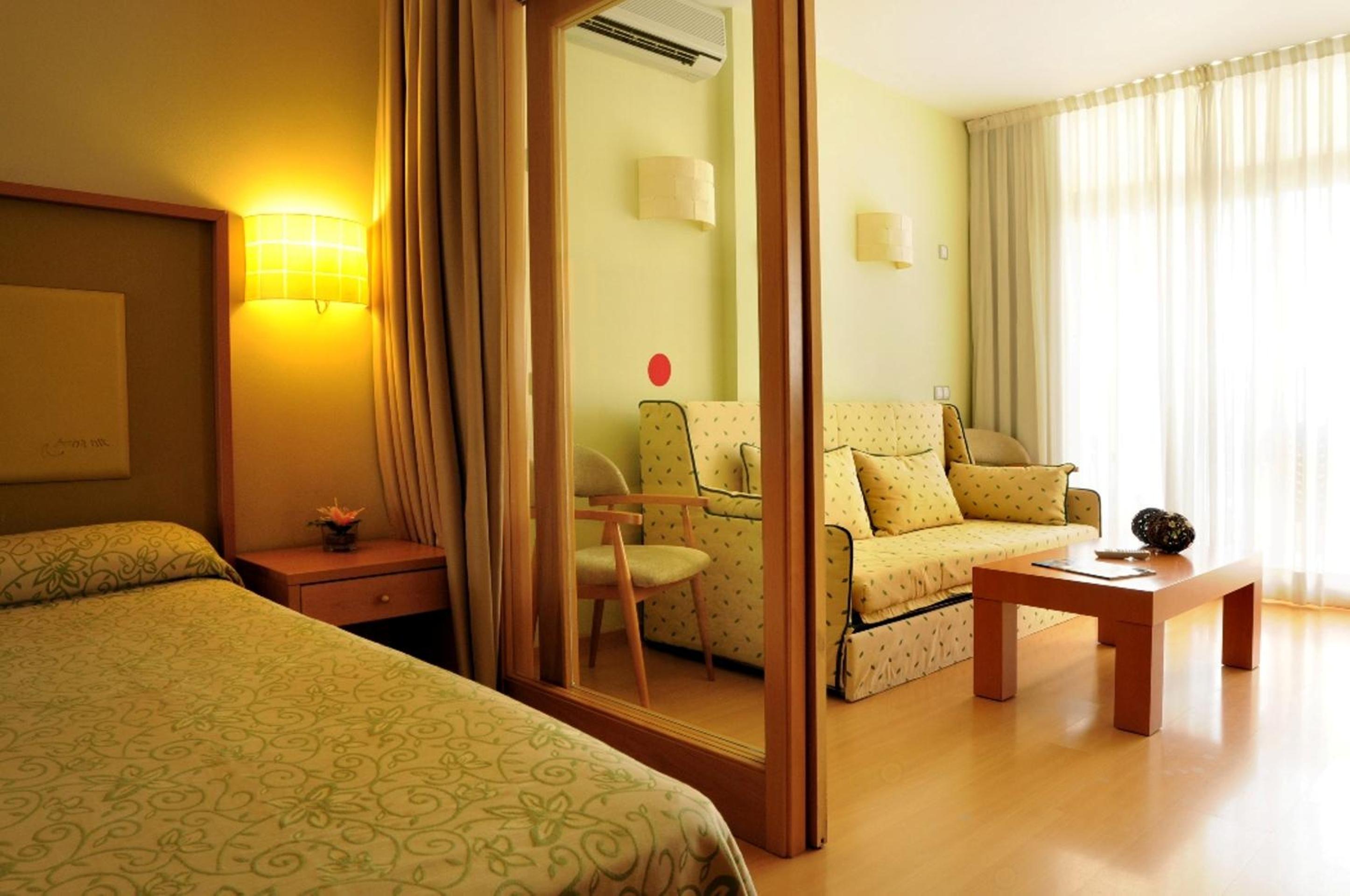 Habitación Familiar (2 Adultos)