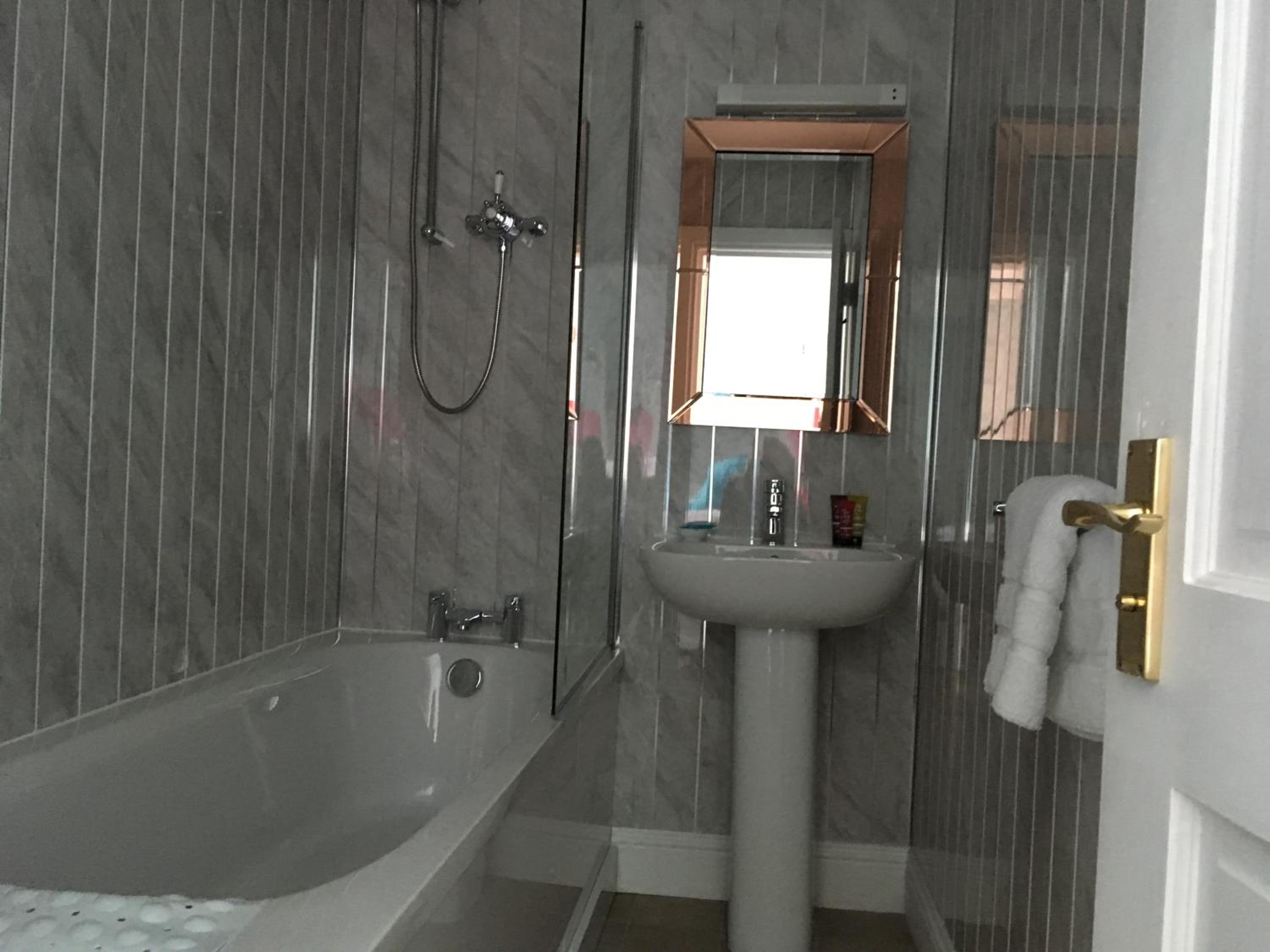 Deluxe Double or Twin Room with Sea View photo 3