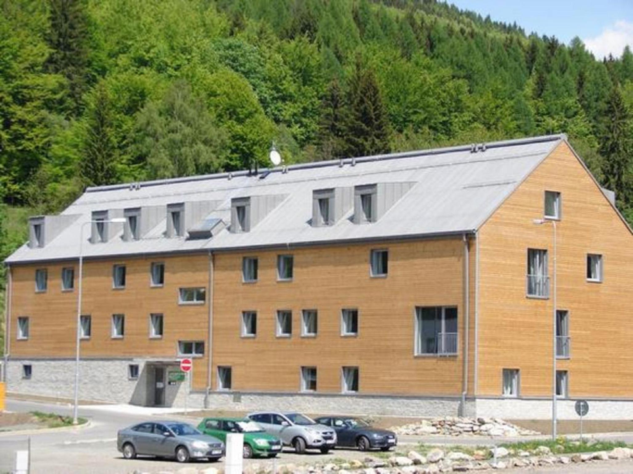 Apartment with Mountain View photo 2