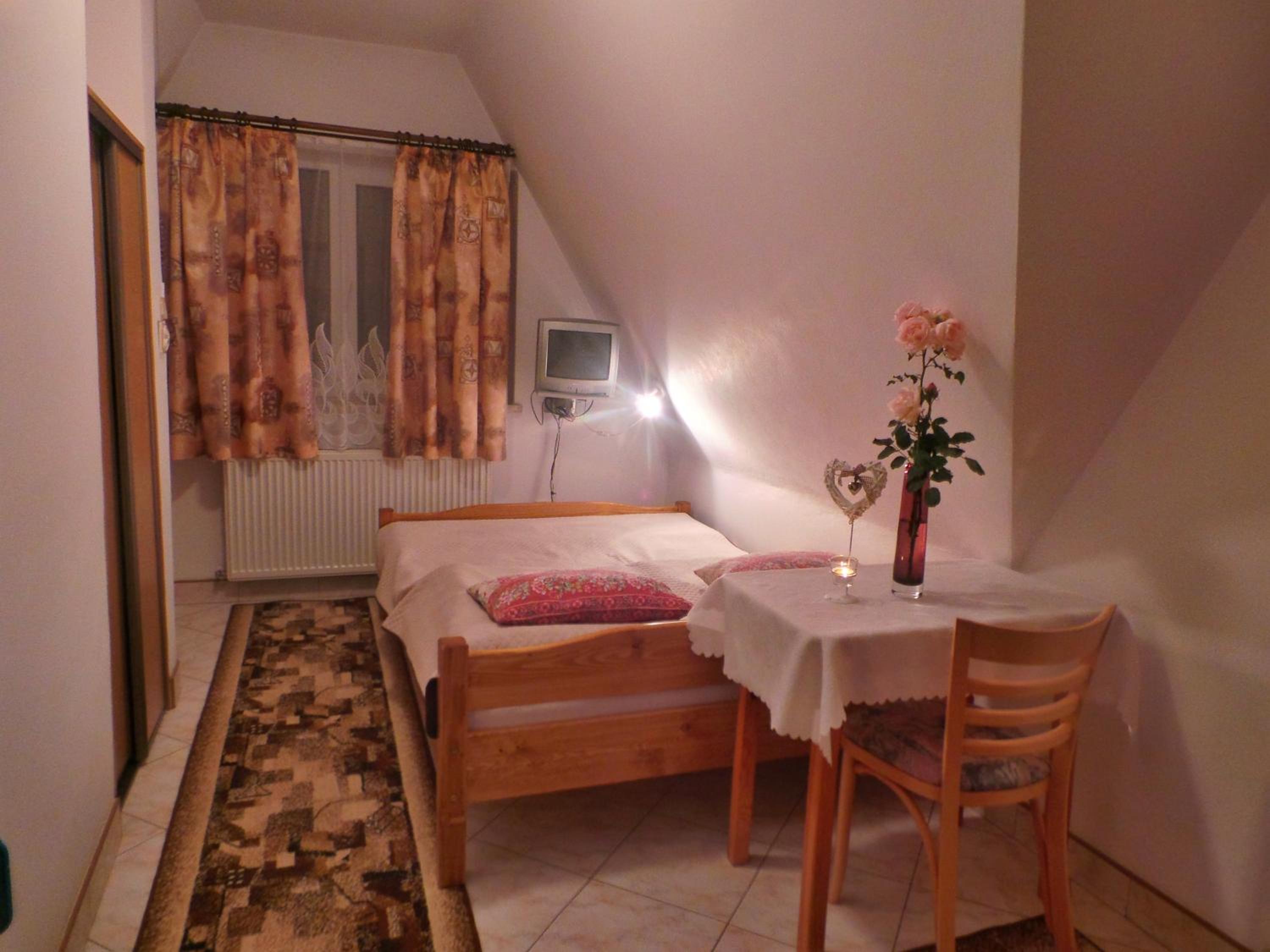 Double Room with Private Bathroom photo 2