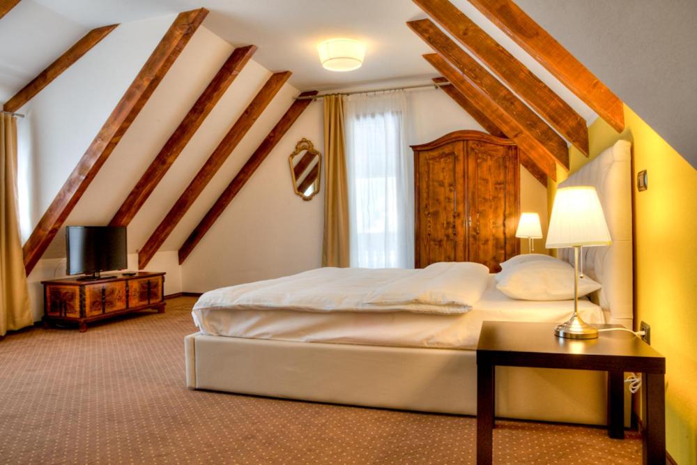 Double Room - Photo 6