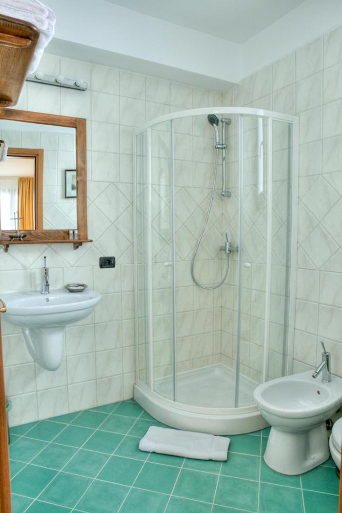 Double Room - Photo 26