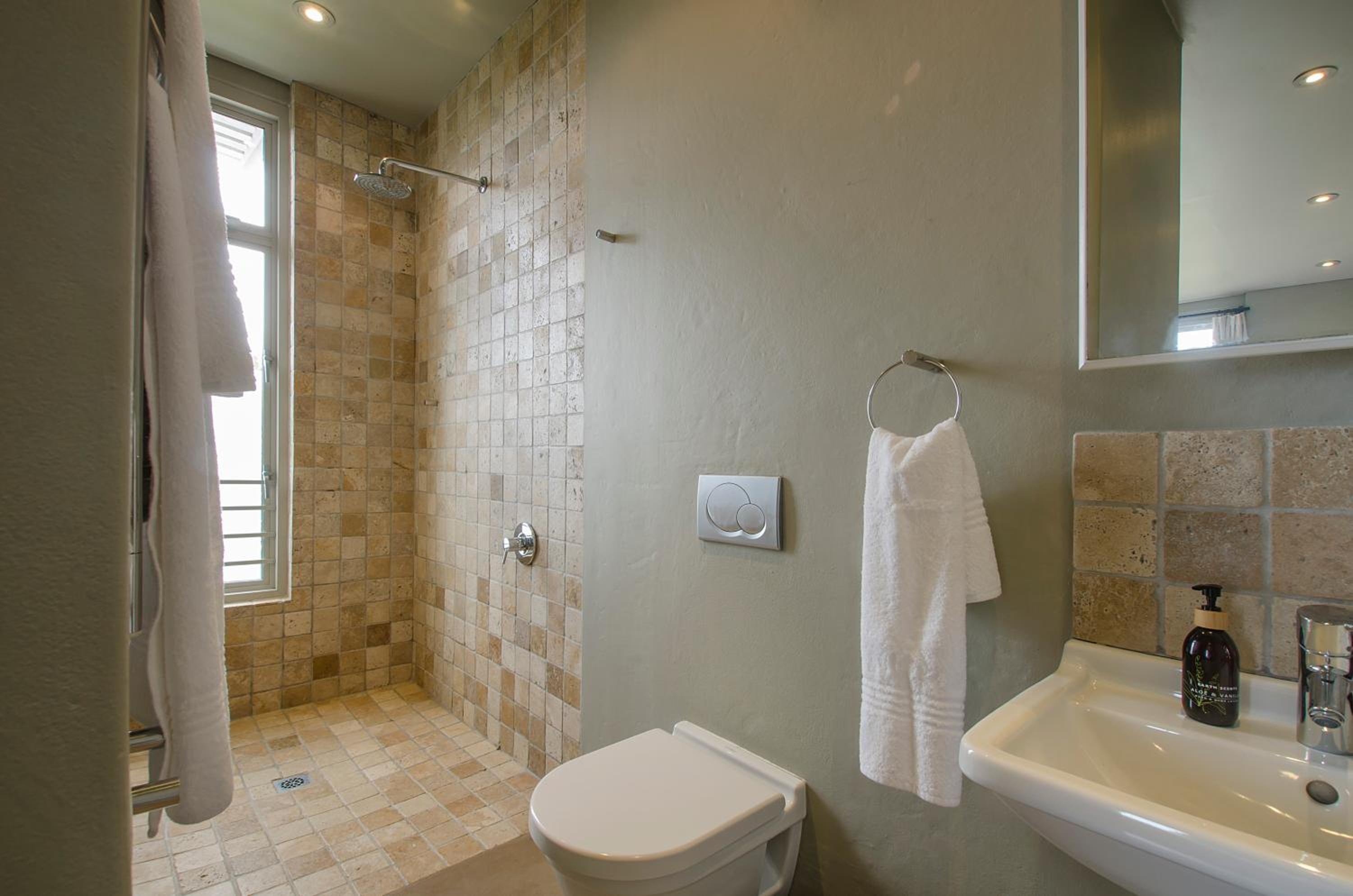Twin Room with Sea View photo 2
