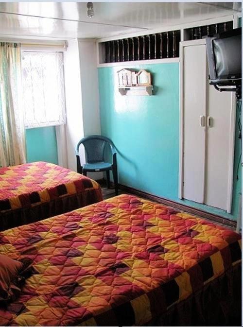 Twin Room with Shared Bathroom photo 1