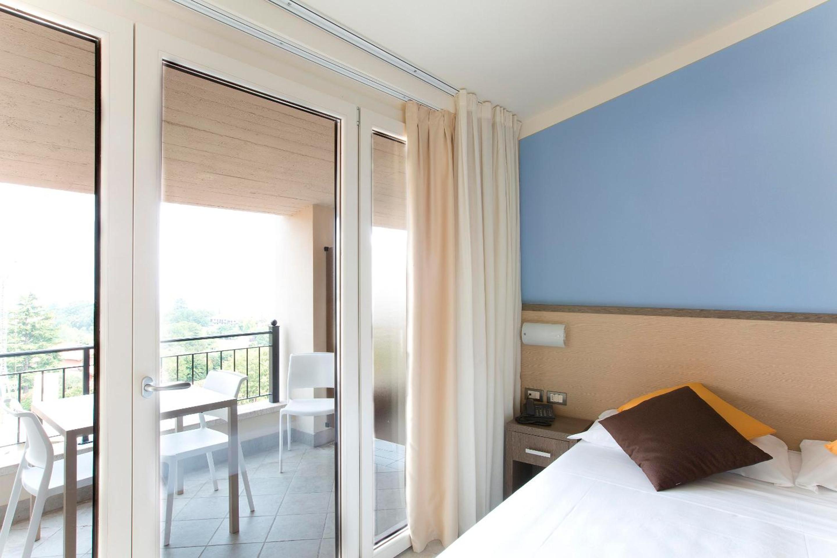 Superior Quadruple Room photo 3