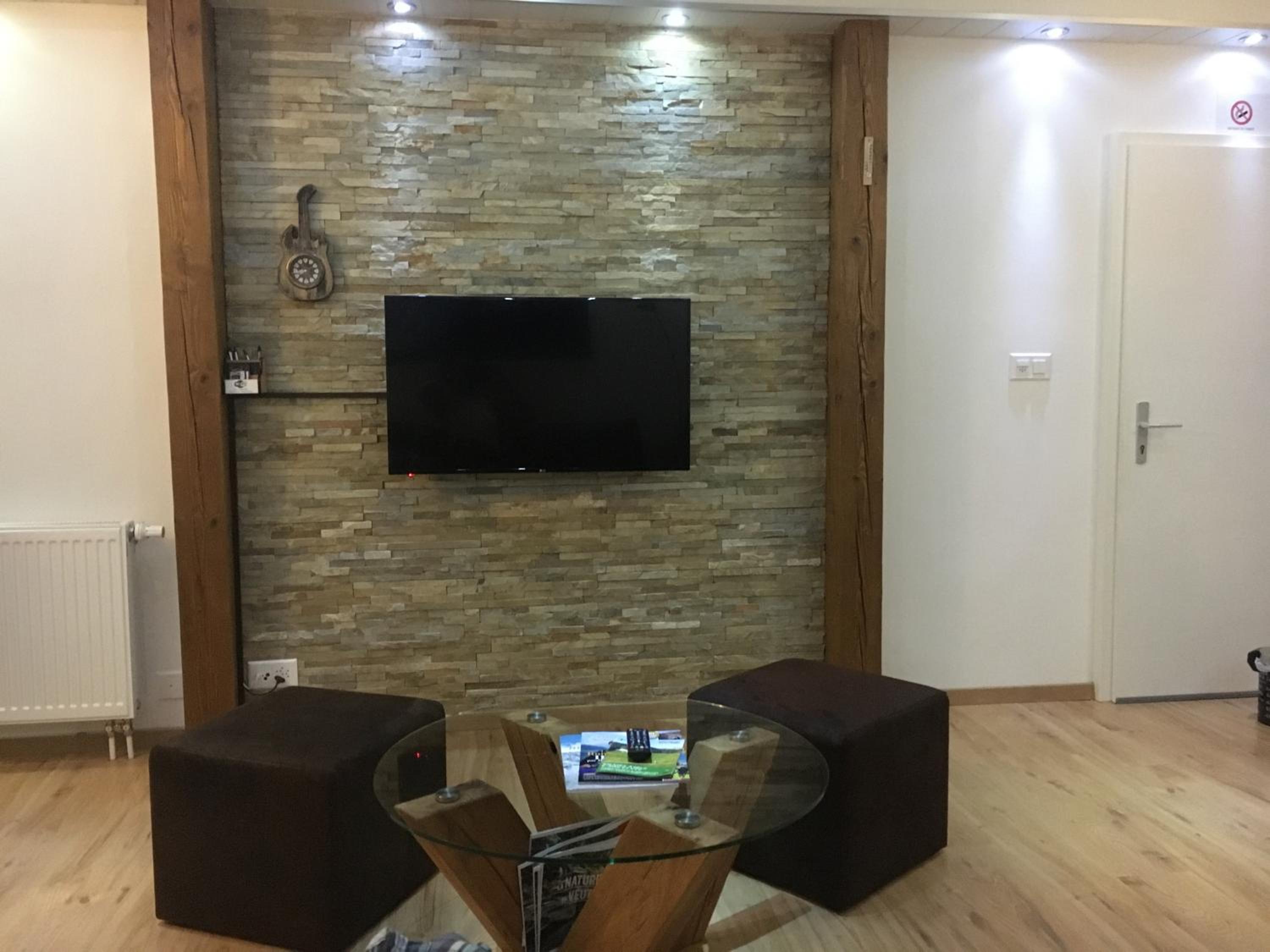 Apartment - Photo 2