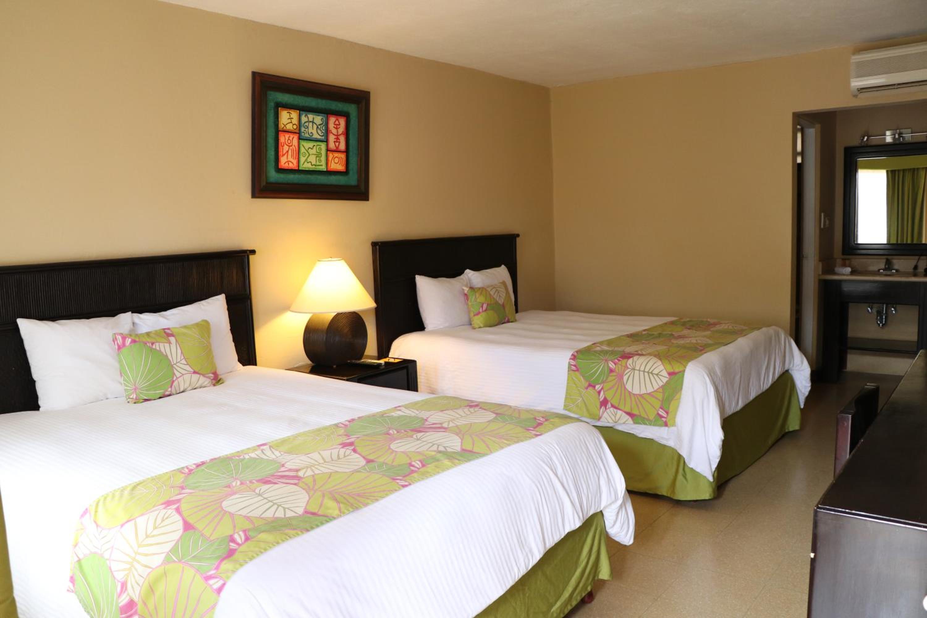 Standard Queen Room with Two Queen Beds