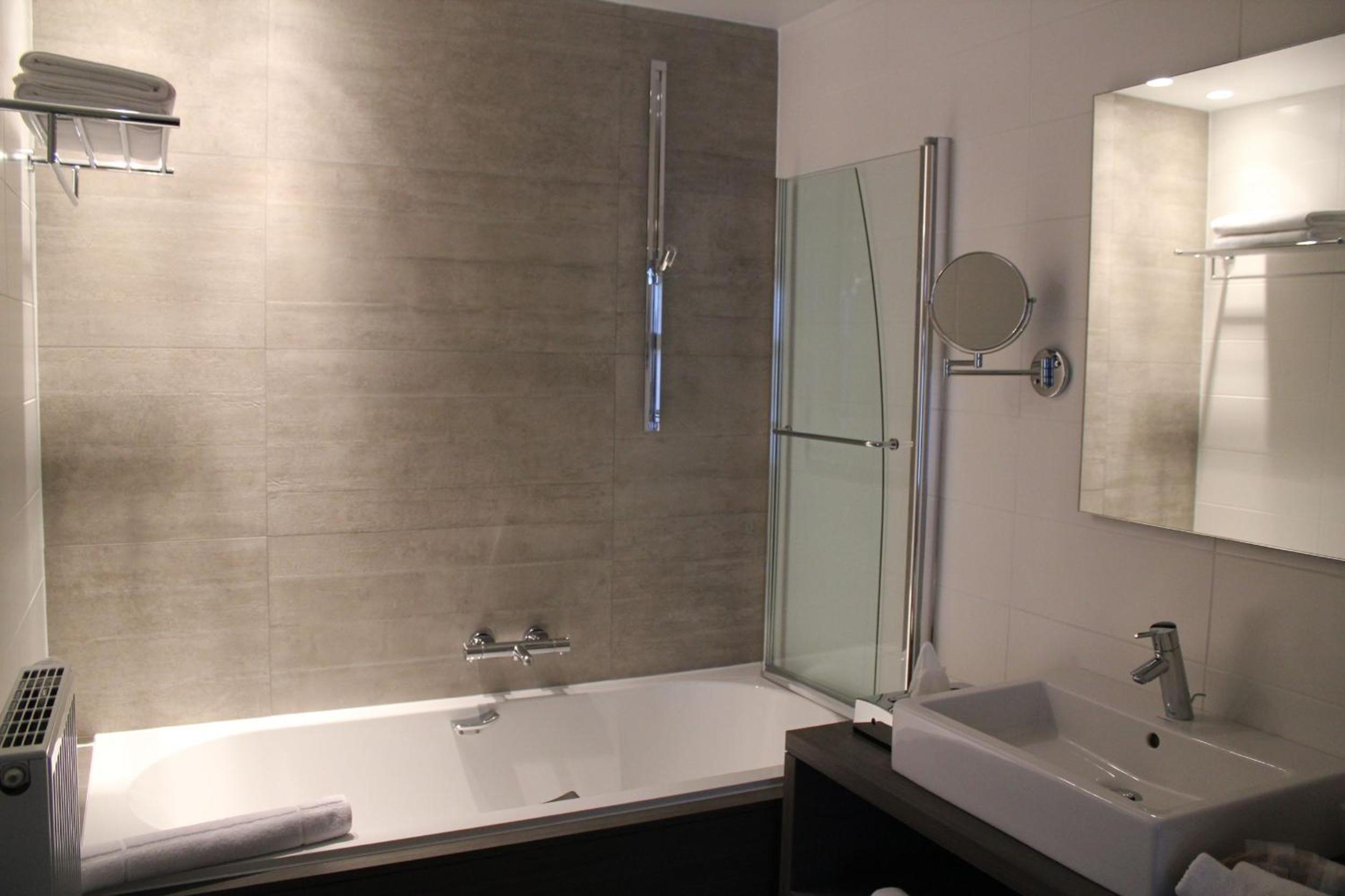 Standard Double Room with Balcony photo 3